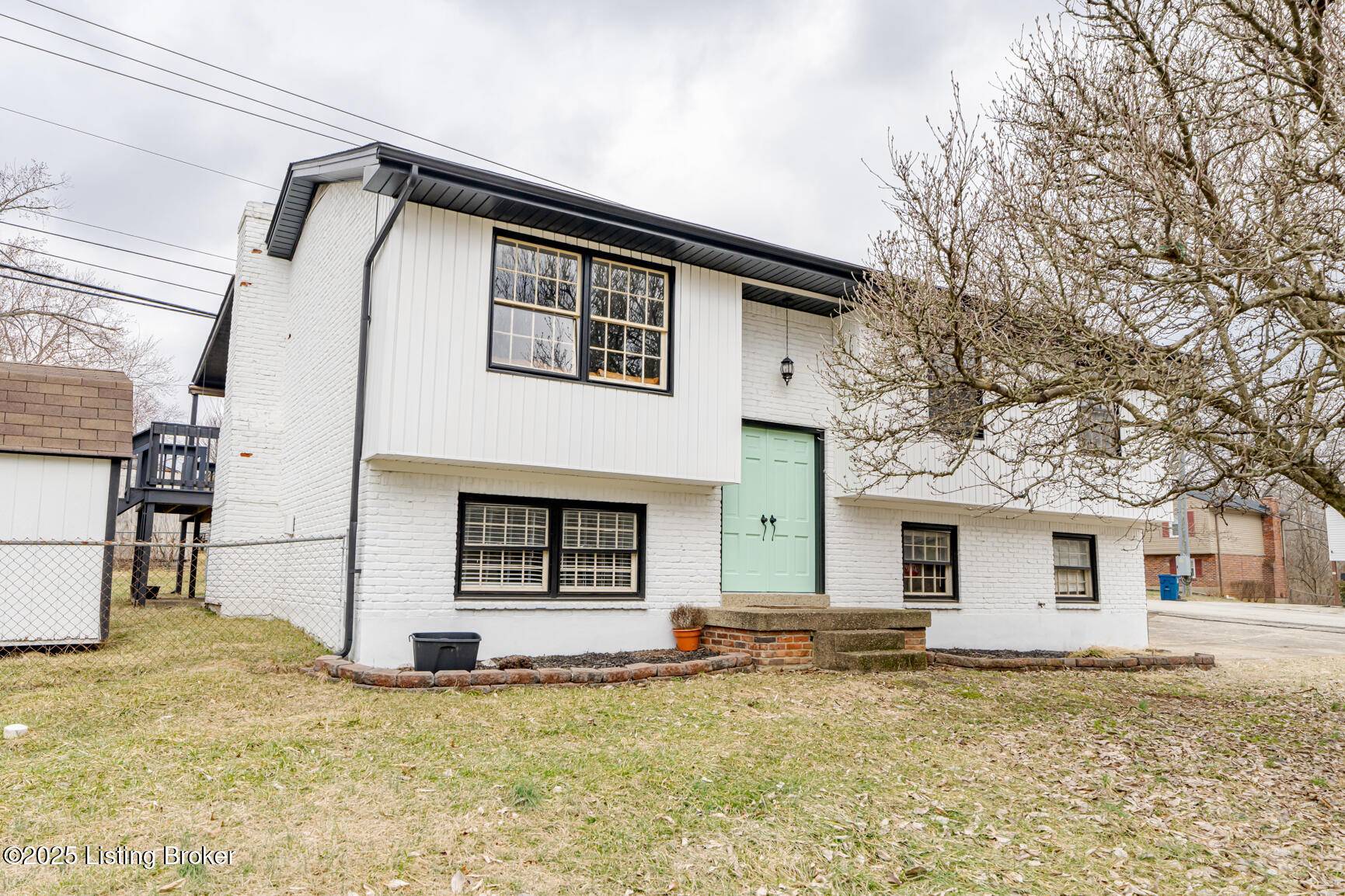 Pewee Valley, KY 40056,9007 Ash Ave