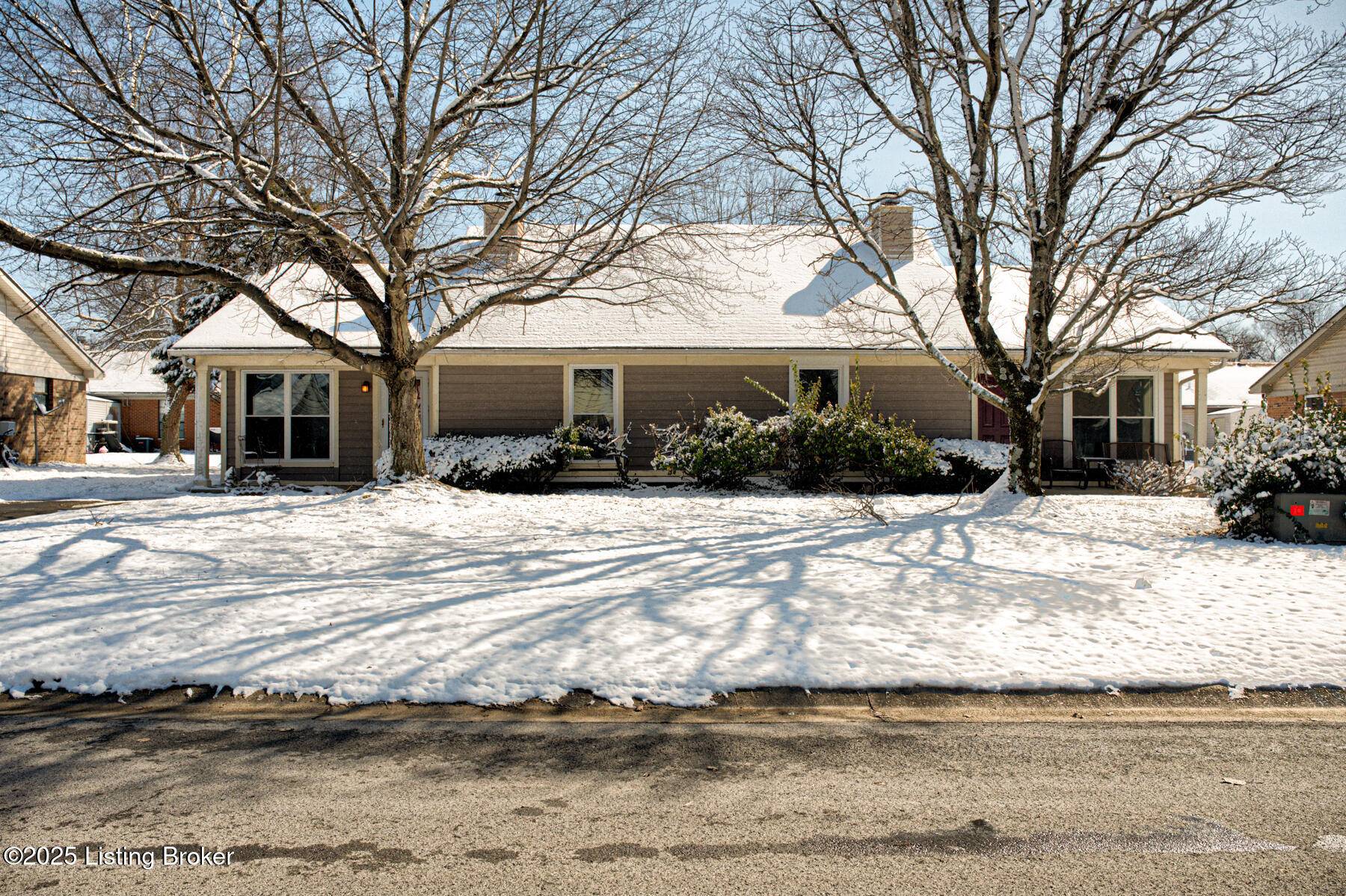 Louisville, KY 40241,3753-3755 Chamberlain Ct