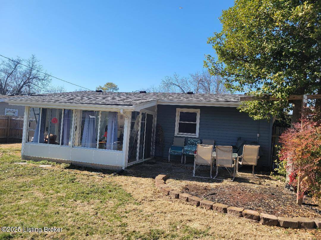 Louisville, KY 40220,3640 Kelly WAY