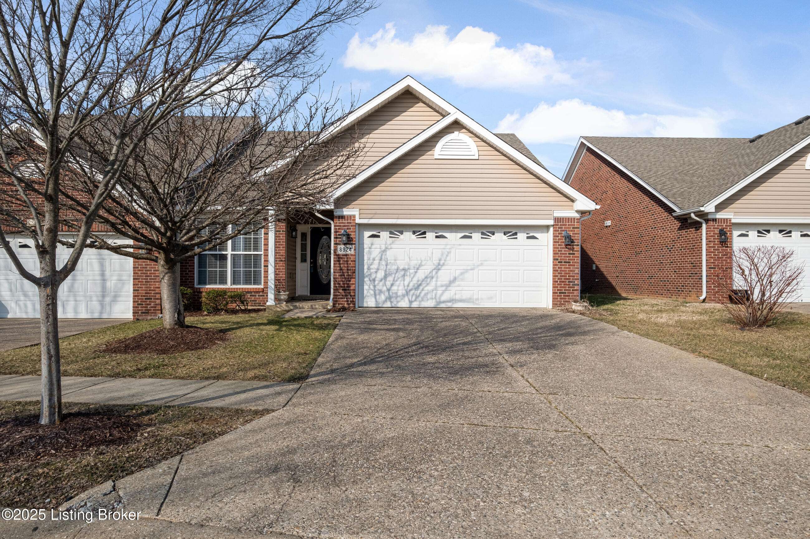 Louisville, KY 40299,8924 Stony Falls WAY