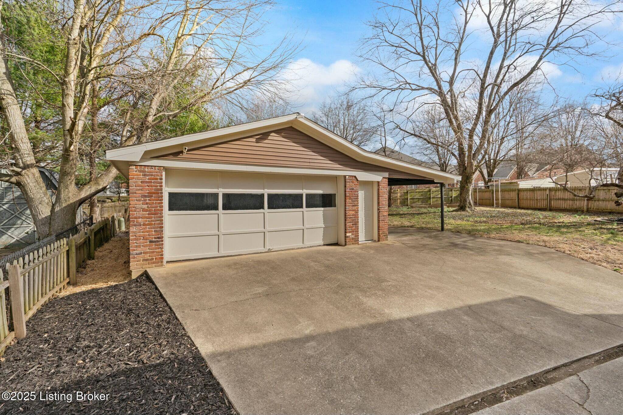 Louisville, KY 40291,5503 Random WAY
