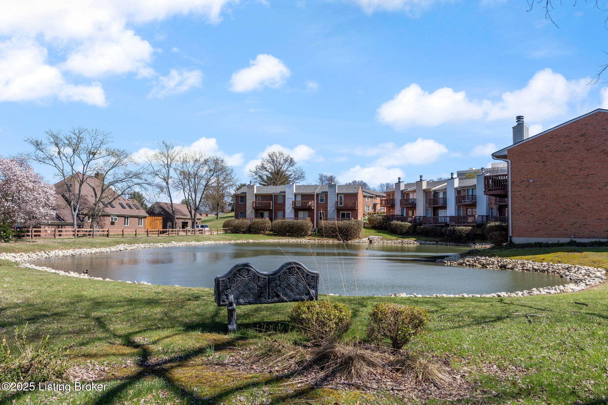Louisville, KY 40205,140 Gardiner Lake Rd