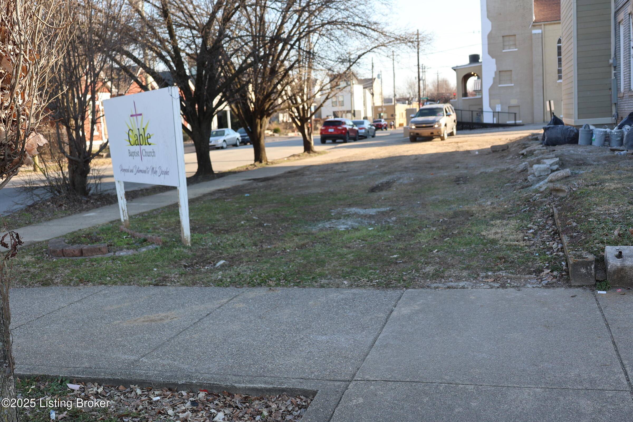 Louisville, KY 40204,940 E Jefferson St