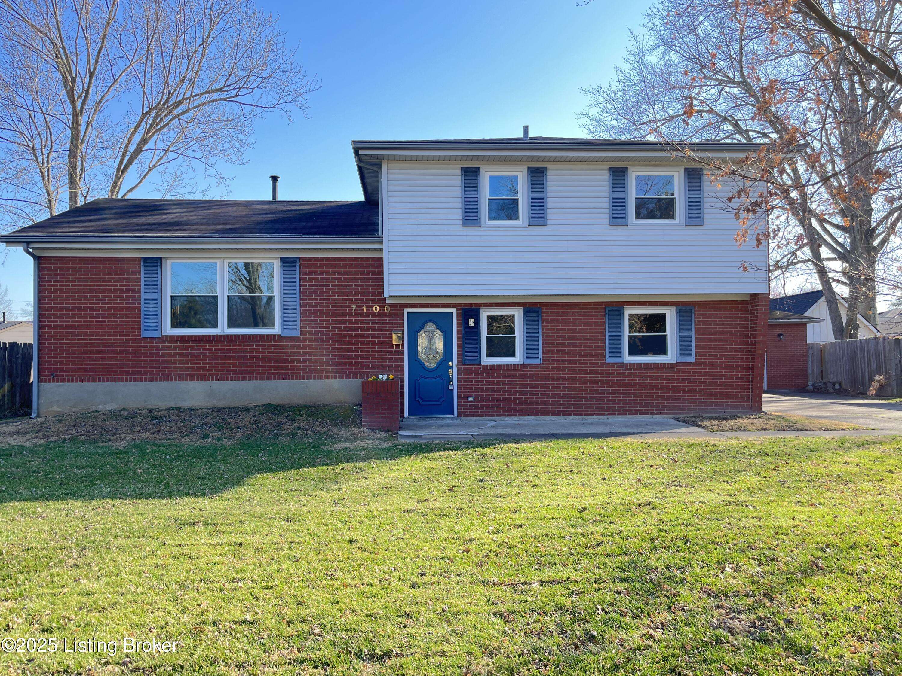 Louisville, KY 40272,7100 Sun Valley Dr