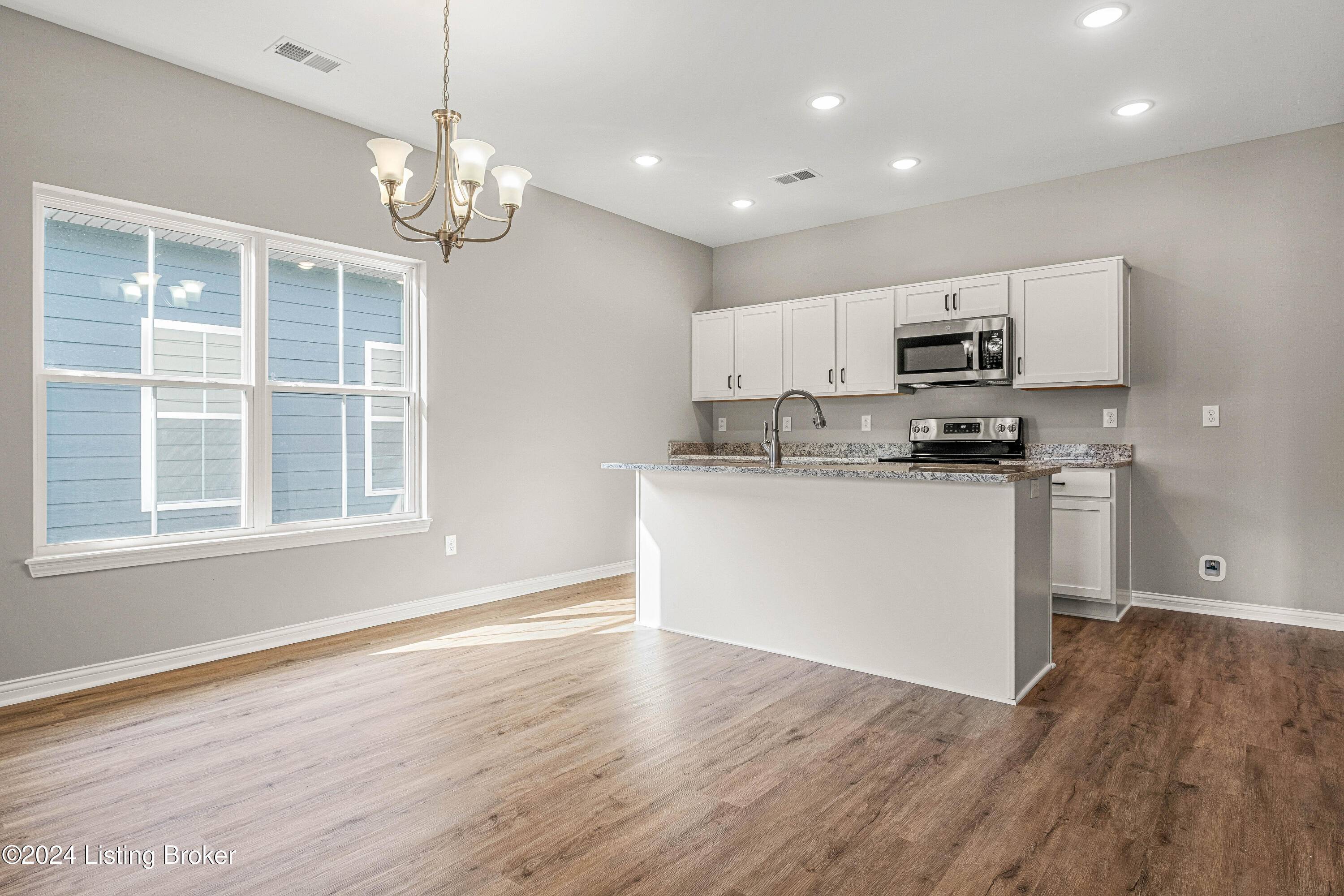 La Grange, KY 40031,812 Rosemary Ln