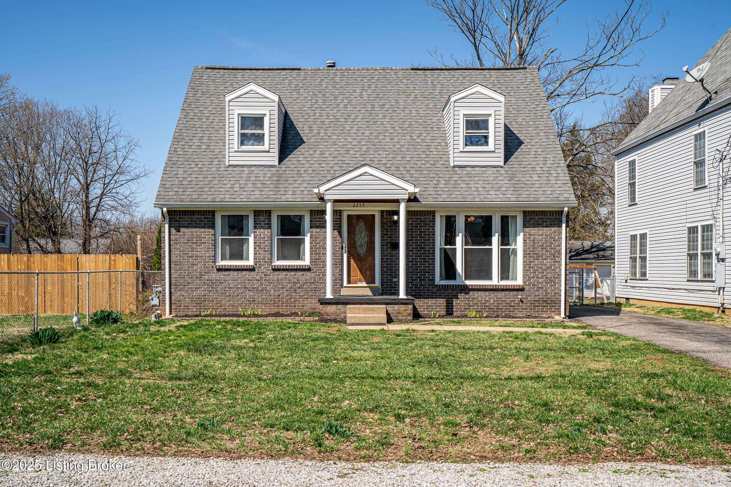 Louisville, KY 40218,2255 Beargrass Ave