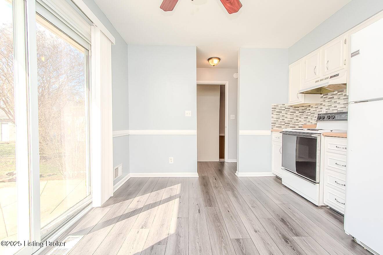 Louisville, KY 40219,4602 Glenna WAY