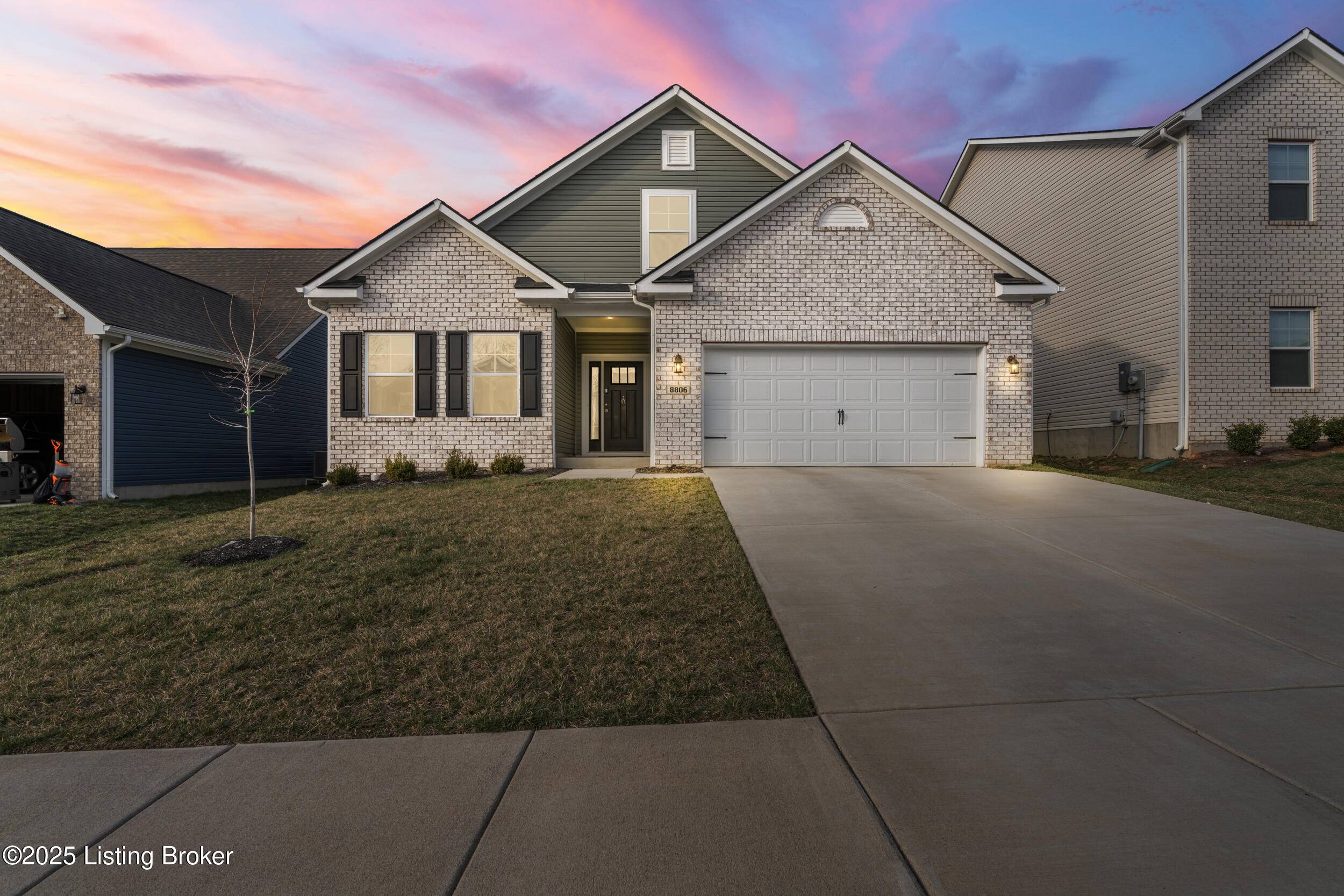 Louisville, KY 40229,8806 Warbler Branch WAY