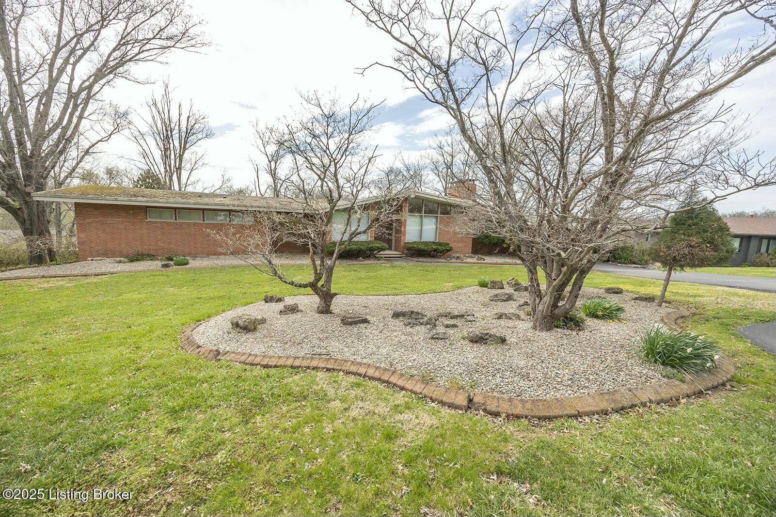 Louisville, KY 40207,1206 Park Hills Ct