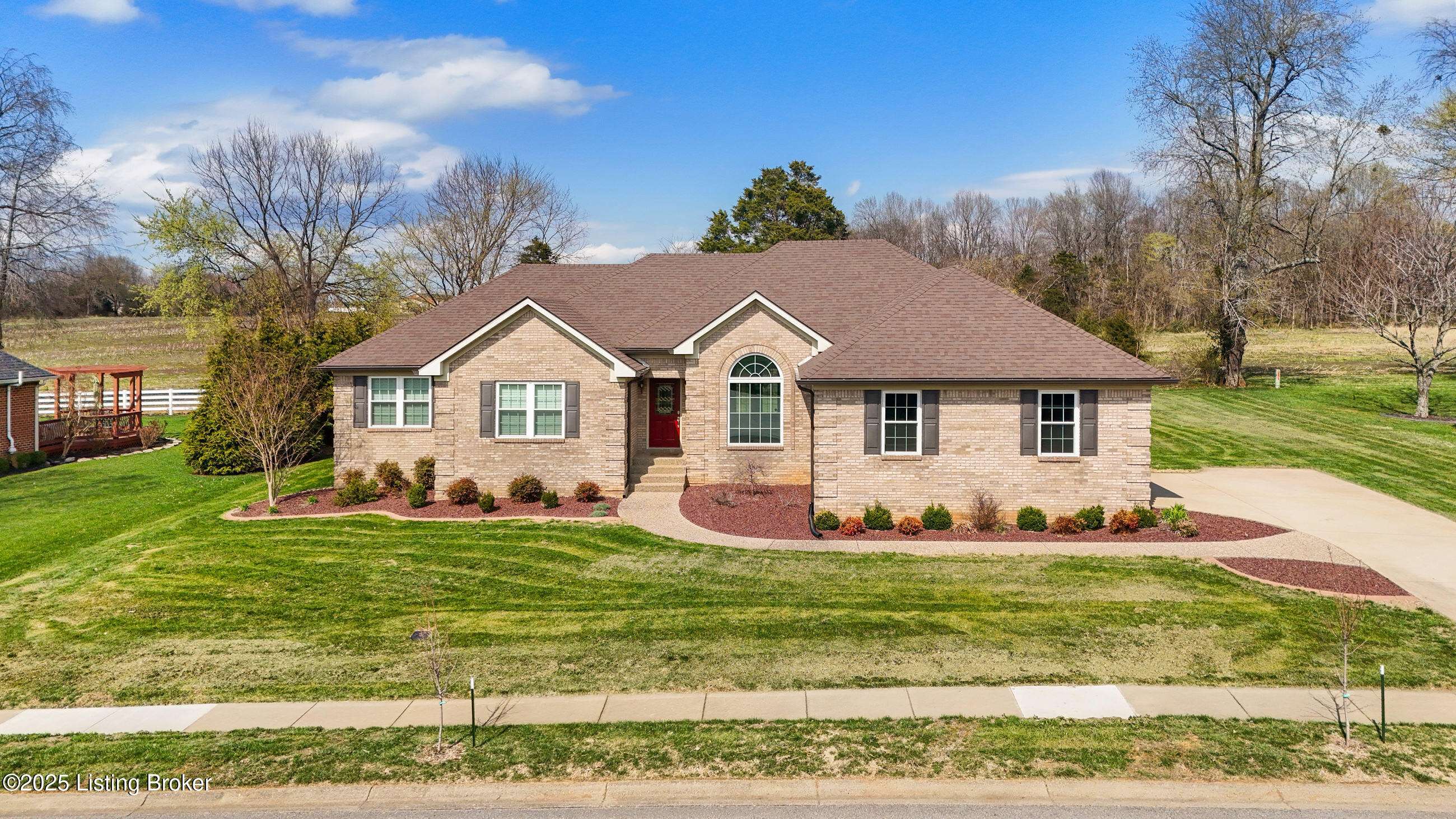 Bardstown, KY 40004,118 Cambron Dr
