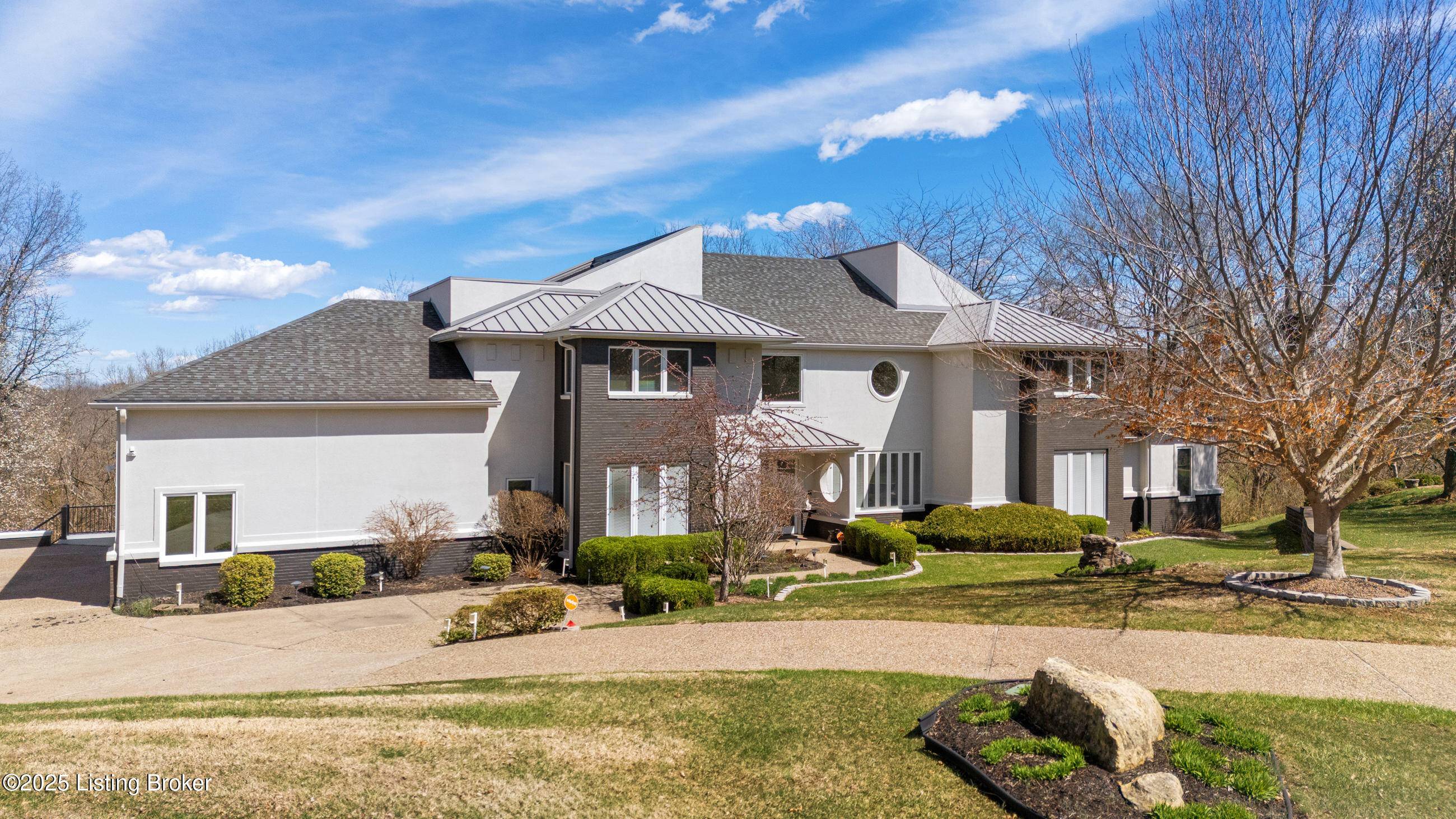 Prospect, KY 40059,7422 Cedar Bluff Ct
