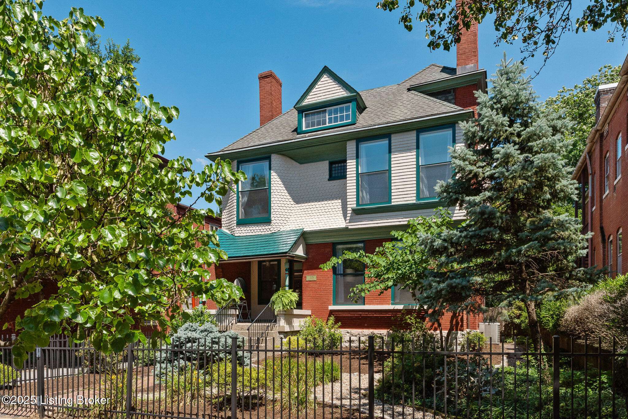 Louisville, KY 40203,1217 Garvin Pl