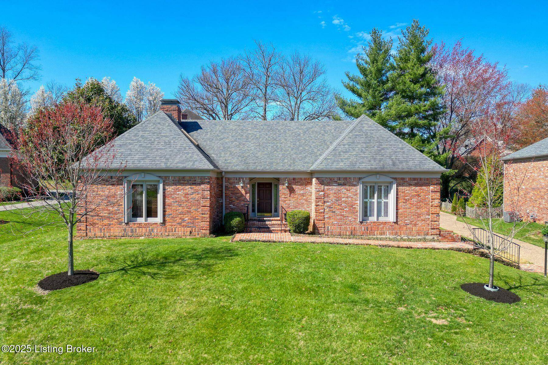 Louisville, KY 40207,328 Blankenbaker Ln