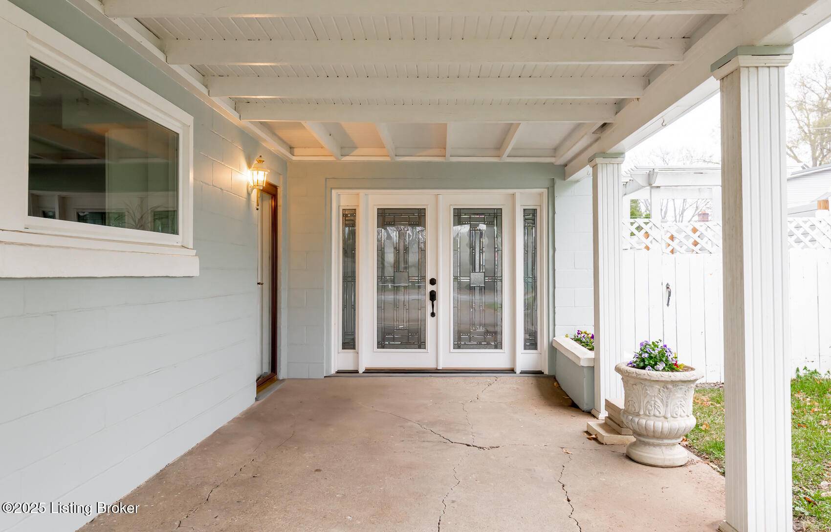 Louisville, KY 40217,1031 Thruston Dr