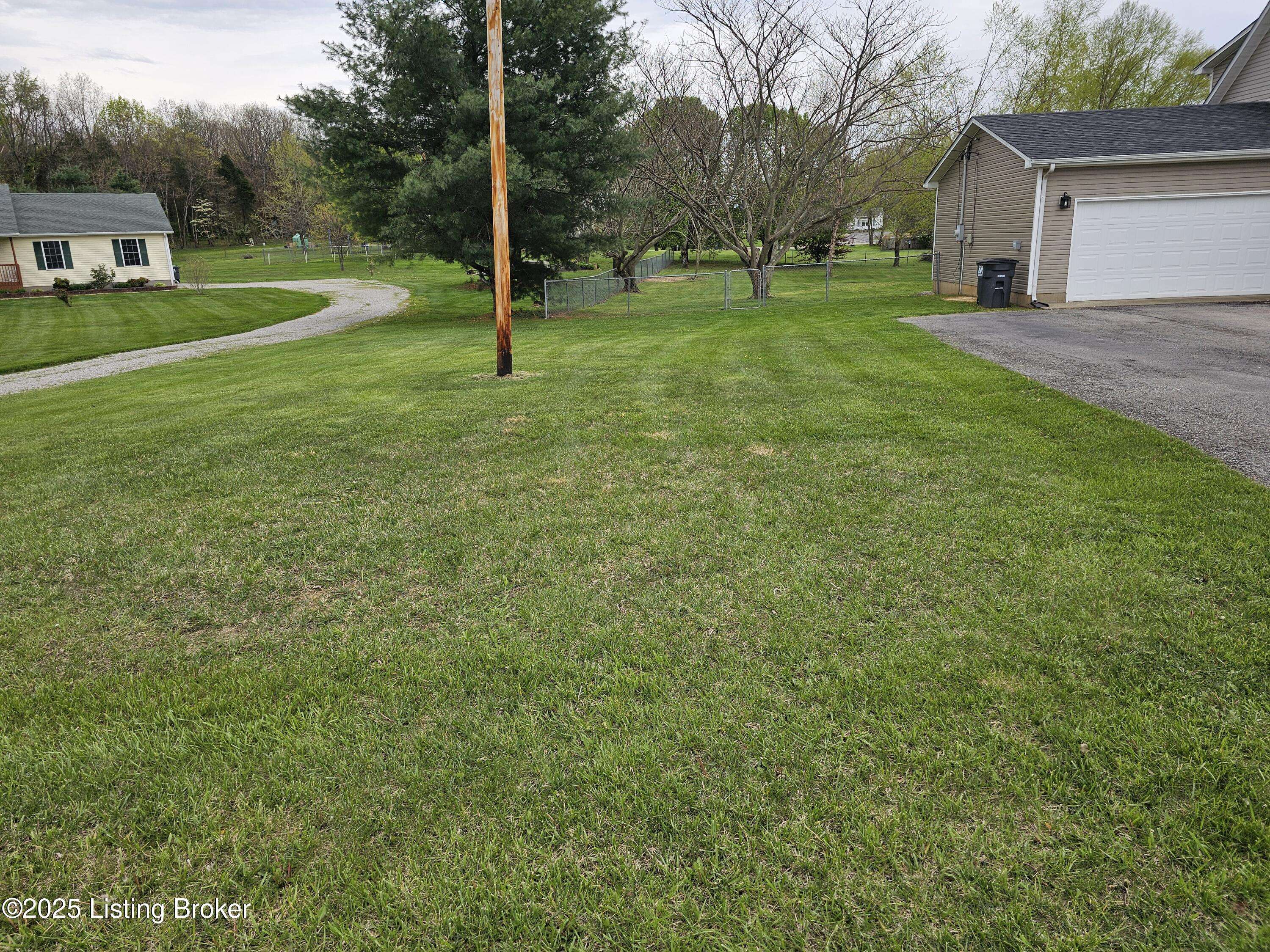 Ekron, KY 40117,30 Chase Ct