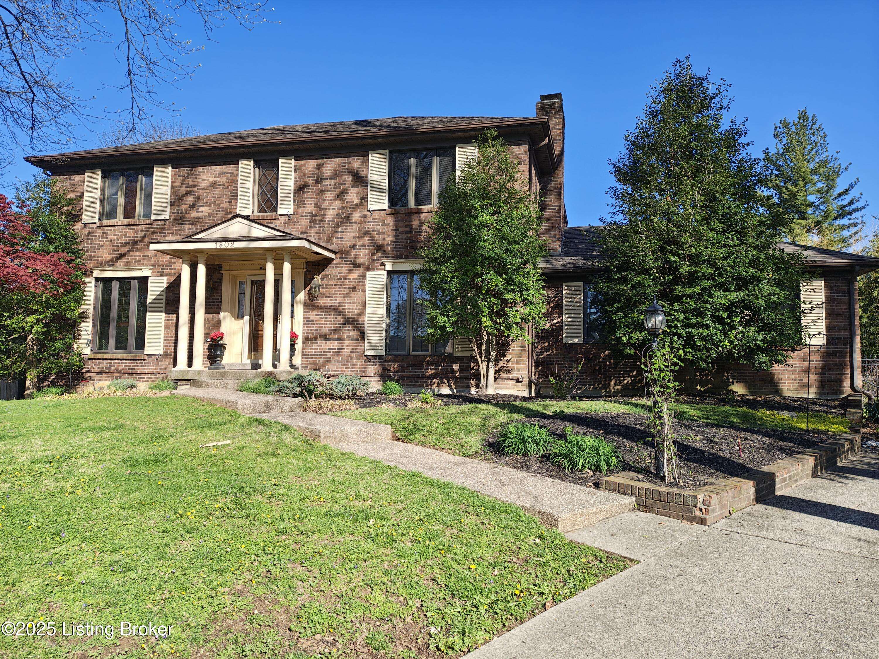 Louisville, KY 40220,1802 Arboro Pl