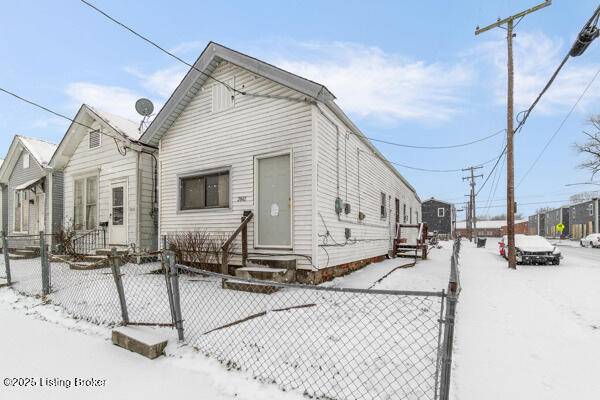 Louisville, KY 40212,2842 Slevin St