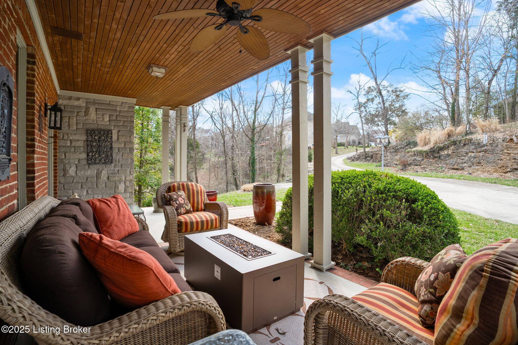 Prospect, KY 40059,5907 Worthington WAY