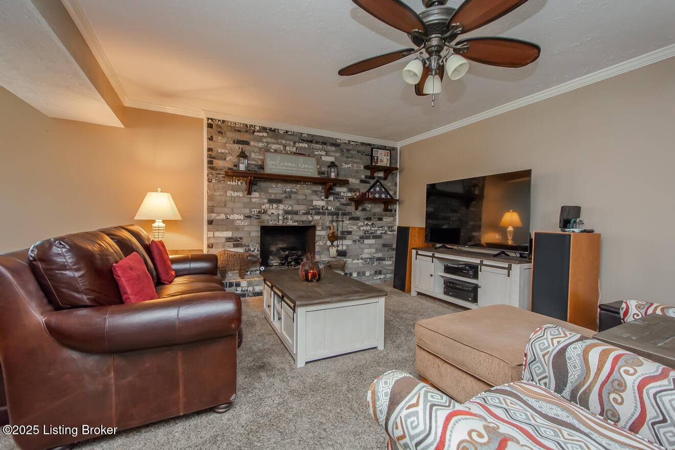 Jeffersontown, KY 40299,10603 St Rene Rd