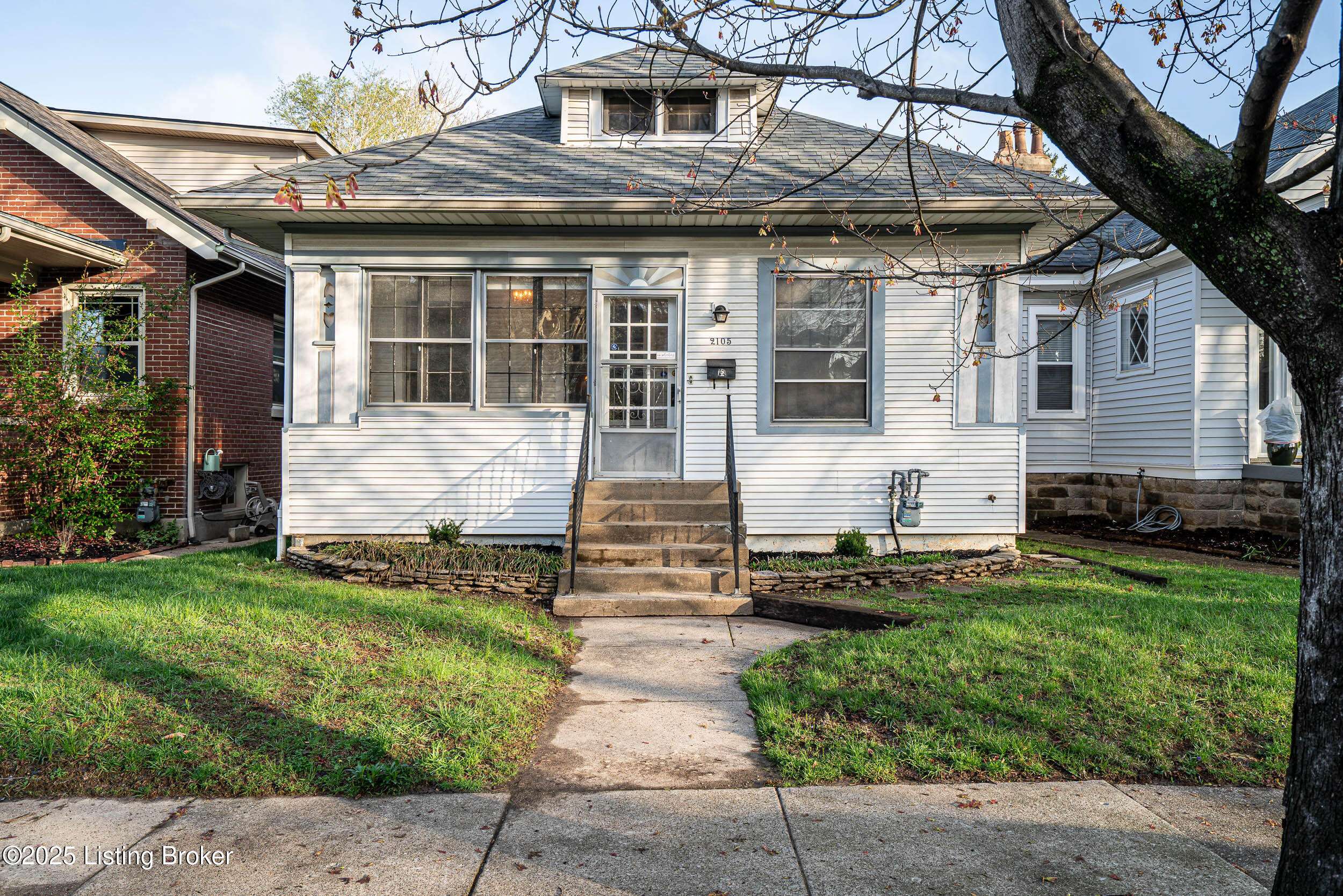 Louisville, KY 40205,2105 Woodbourne Ave