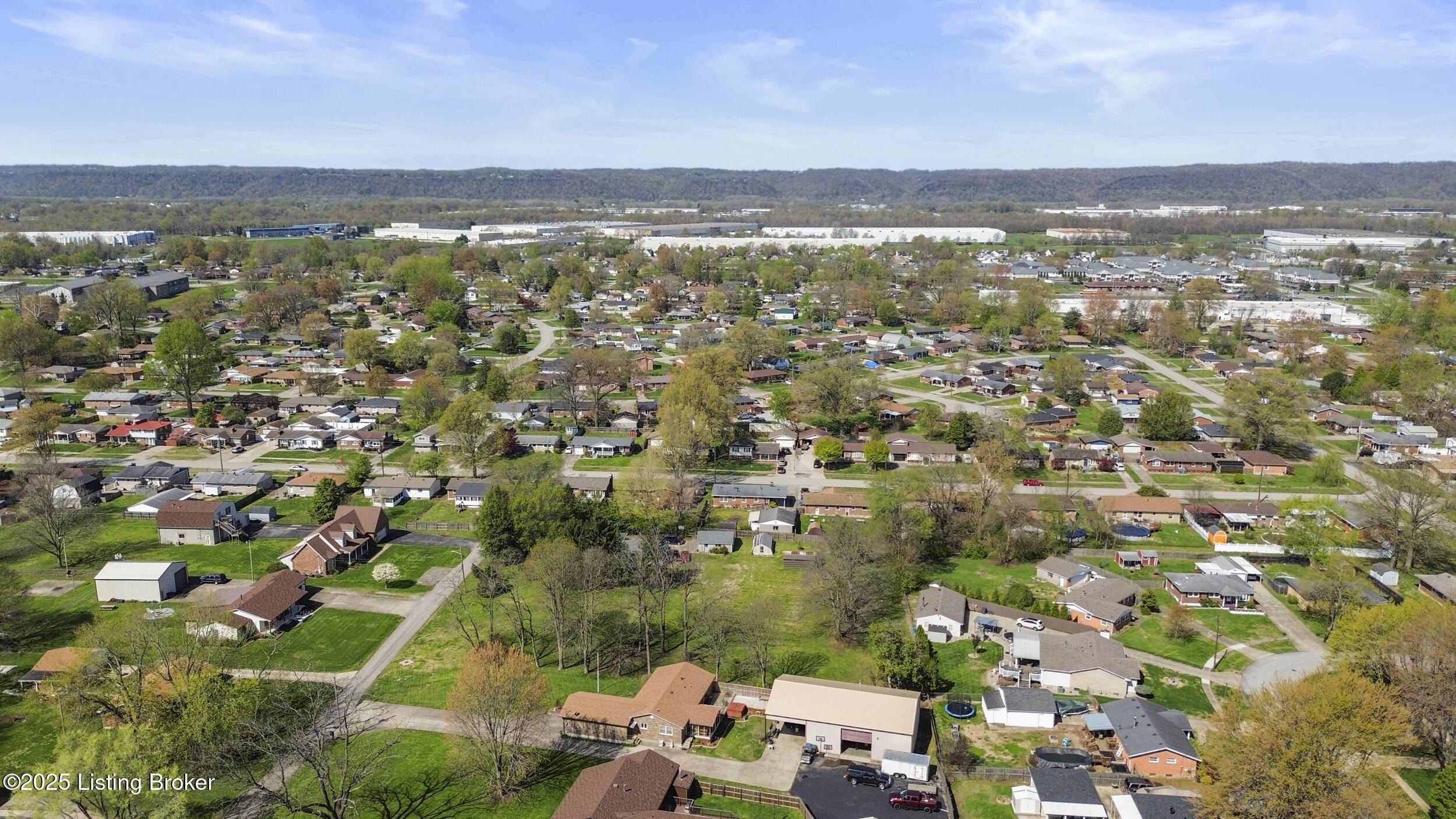 Louisville, KY 40258,5910 Manson WAY