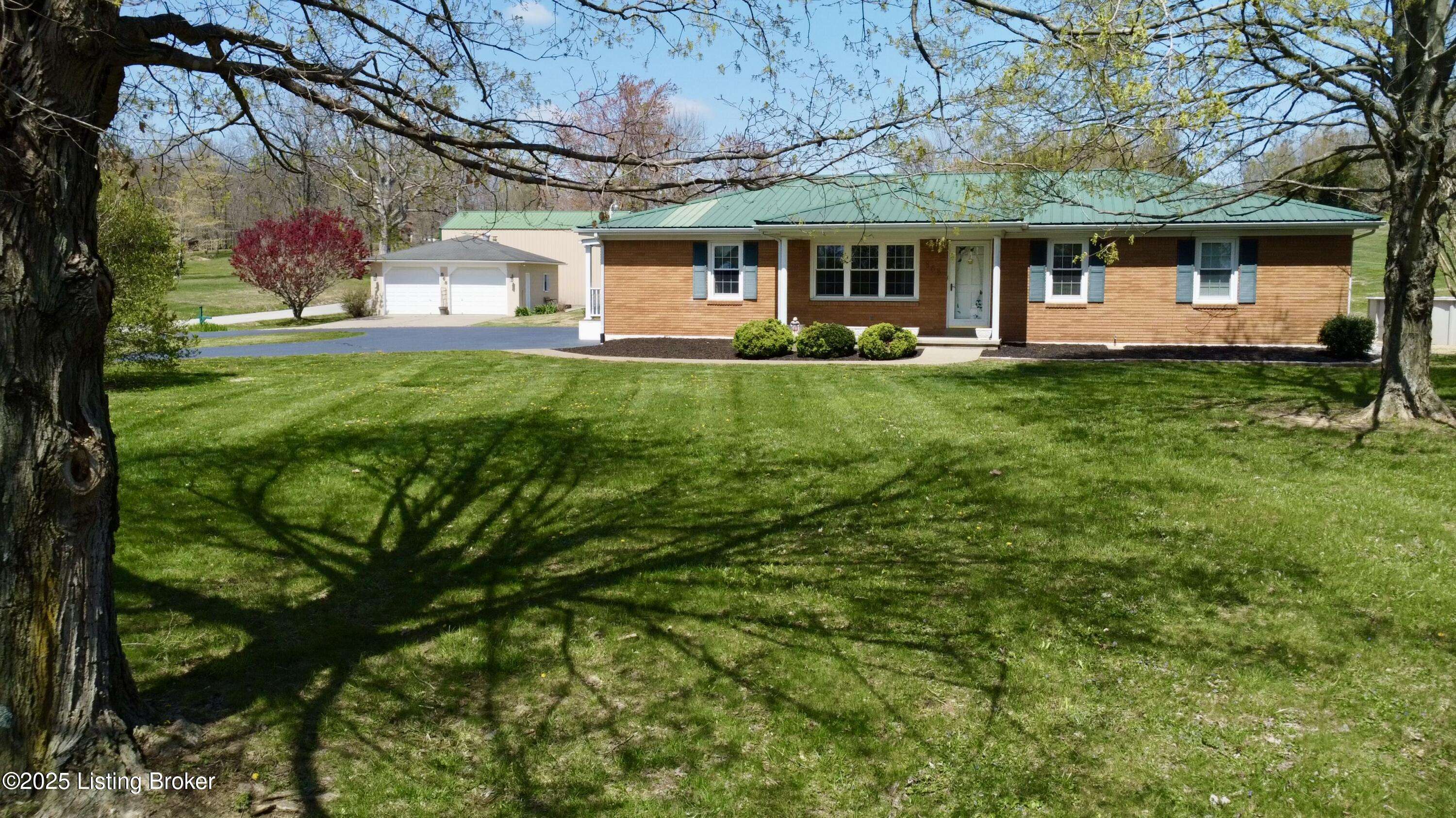 Leitchfield, KY 42754,868 Frontage Rd