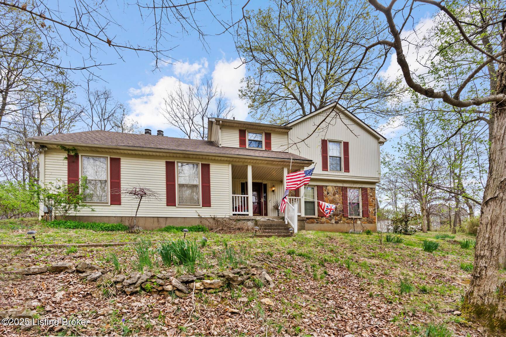 Prospect, KY 40059,13206 Creekview Rd