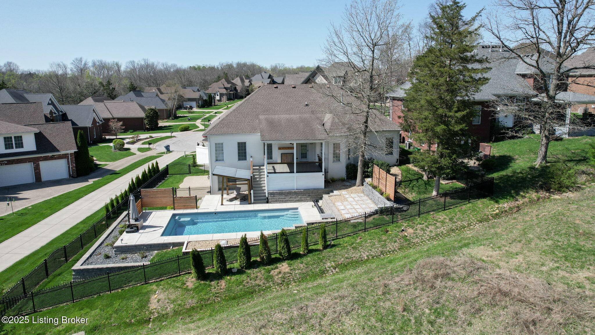 Louisville, KY 40245,3514 Sasse WAY