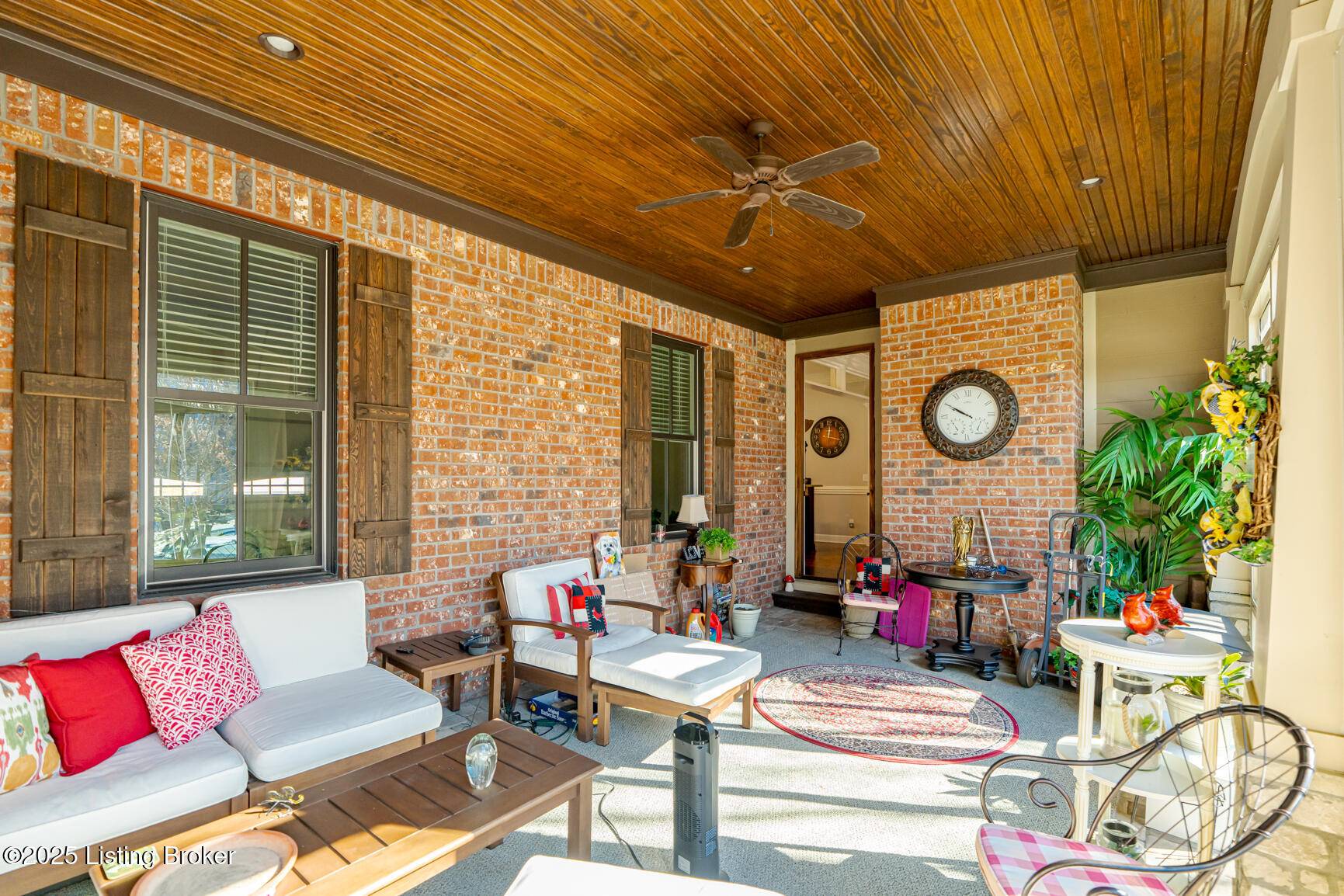 Louisville, KY 40245,16515 Briston Avon Ln