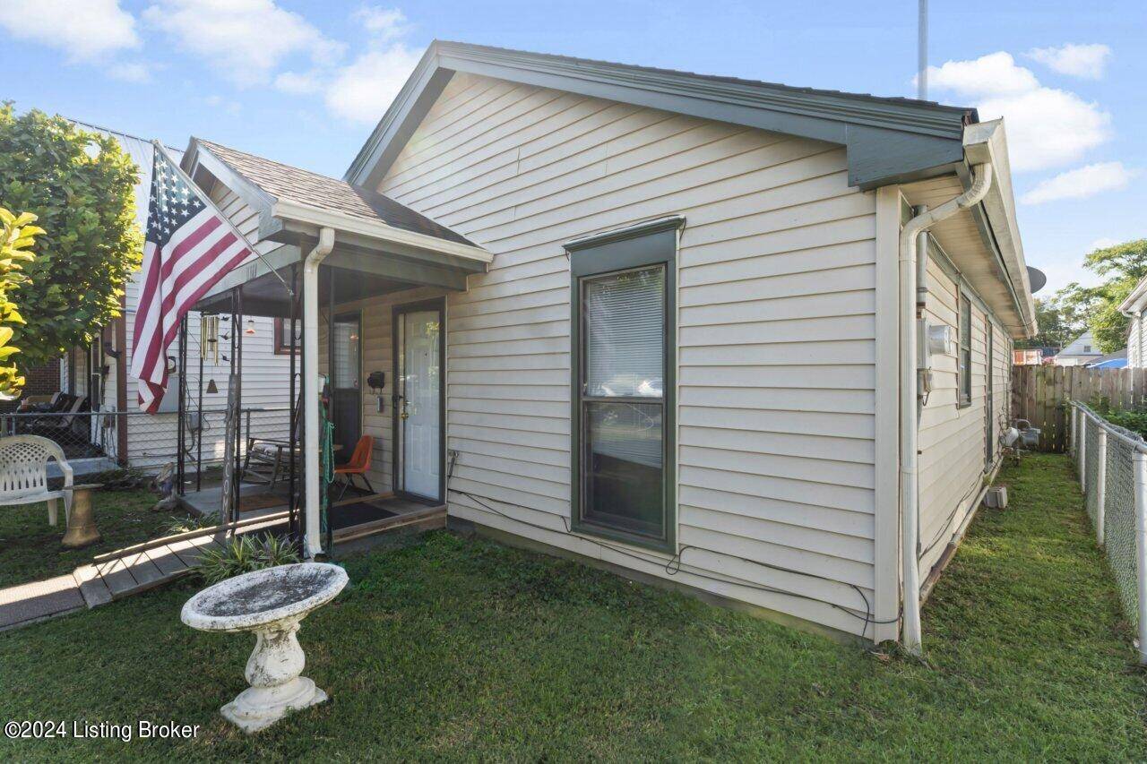 Louisville, KY 40212,2620 Rowan St