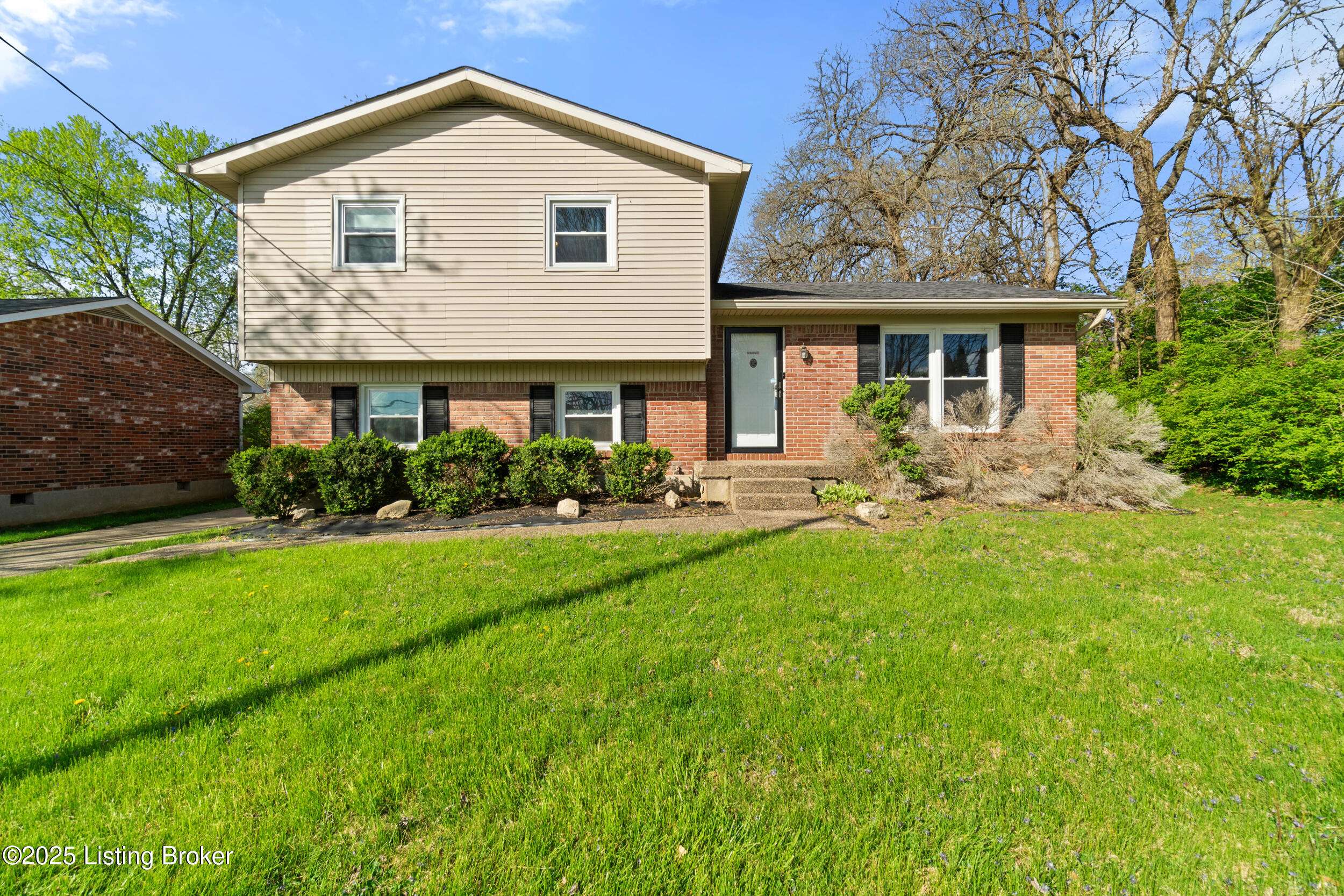 Louisville, KY 40299,4310 Chenny Ln