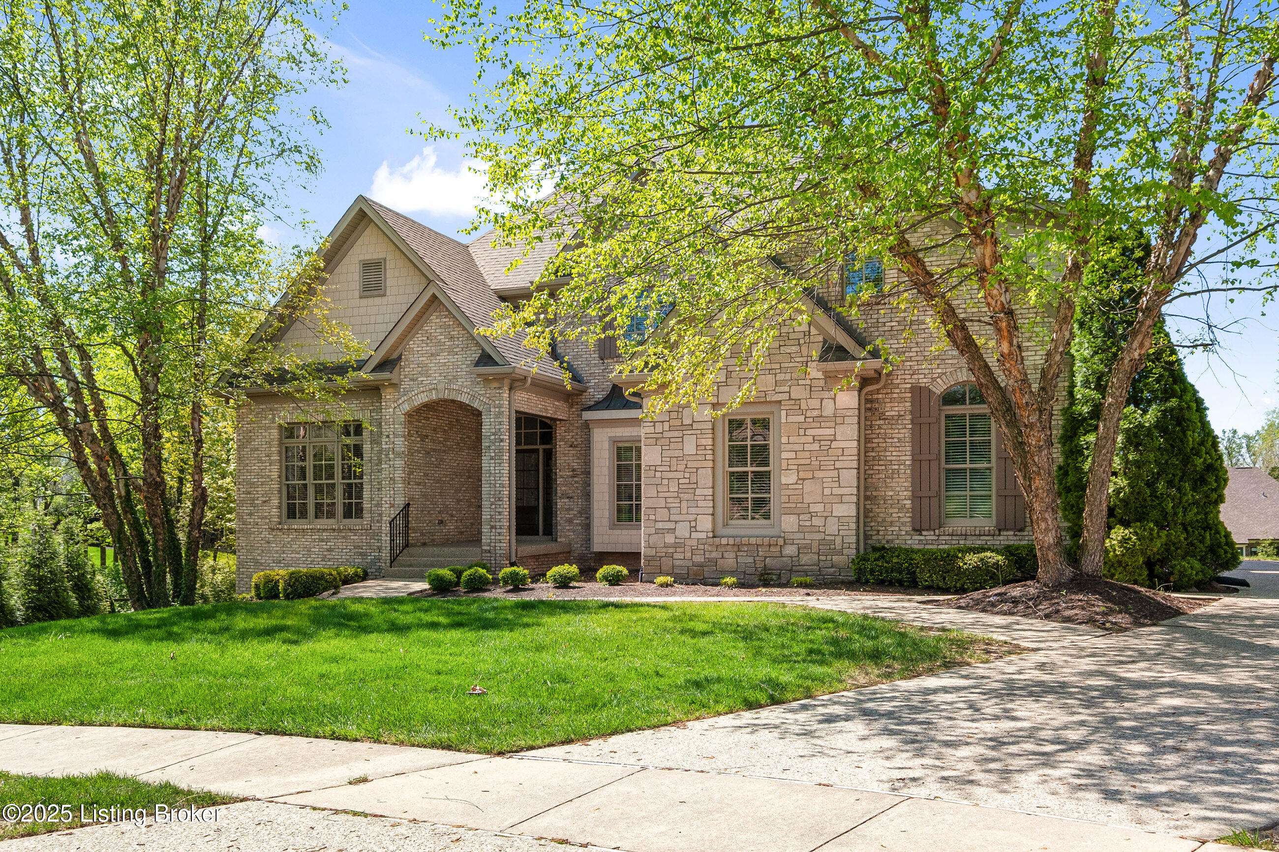 Goshen, KY 40026,1704 Oxford Ct