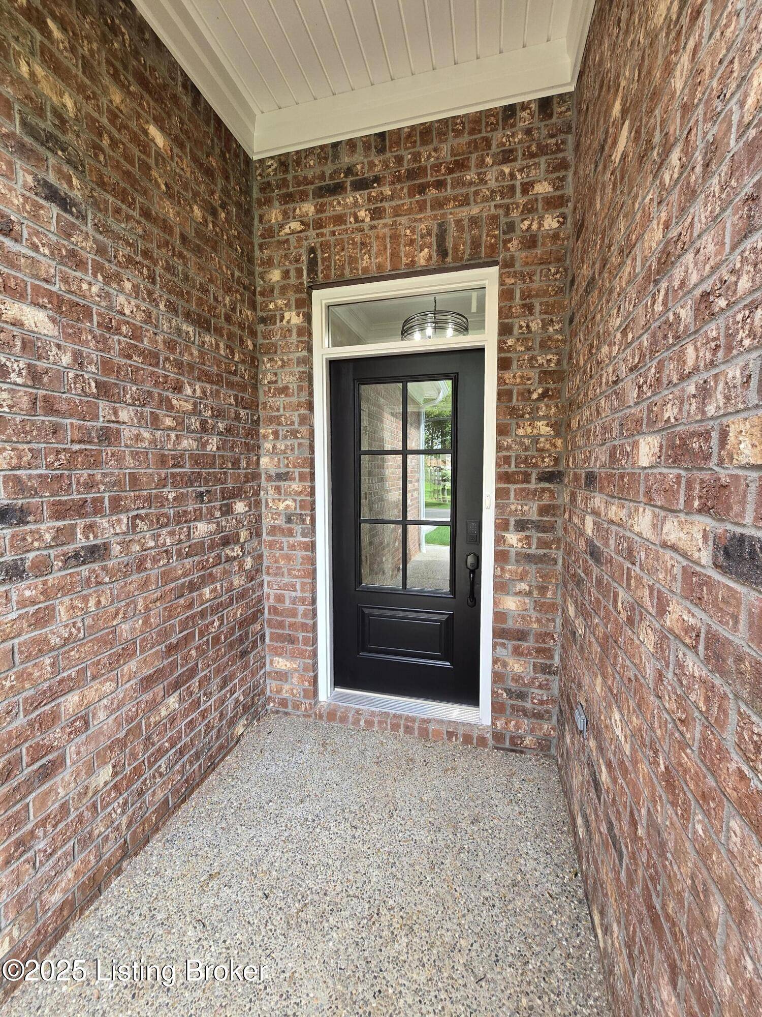 Louisville, KY 40241,3115 Creekside Dr