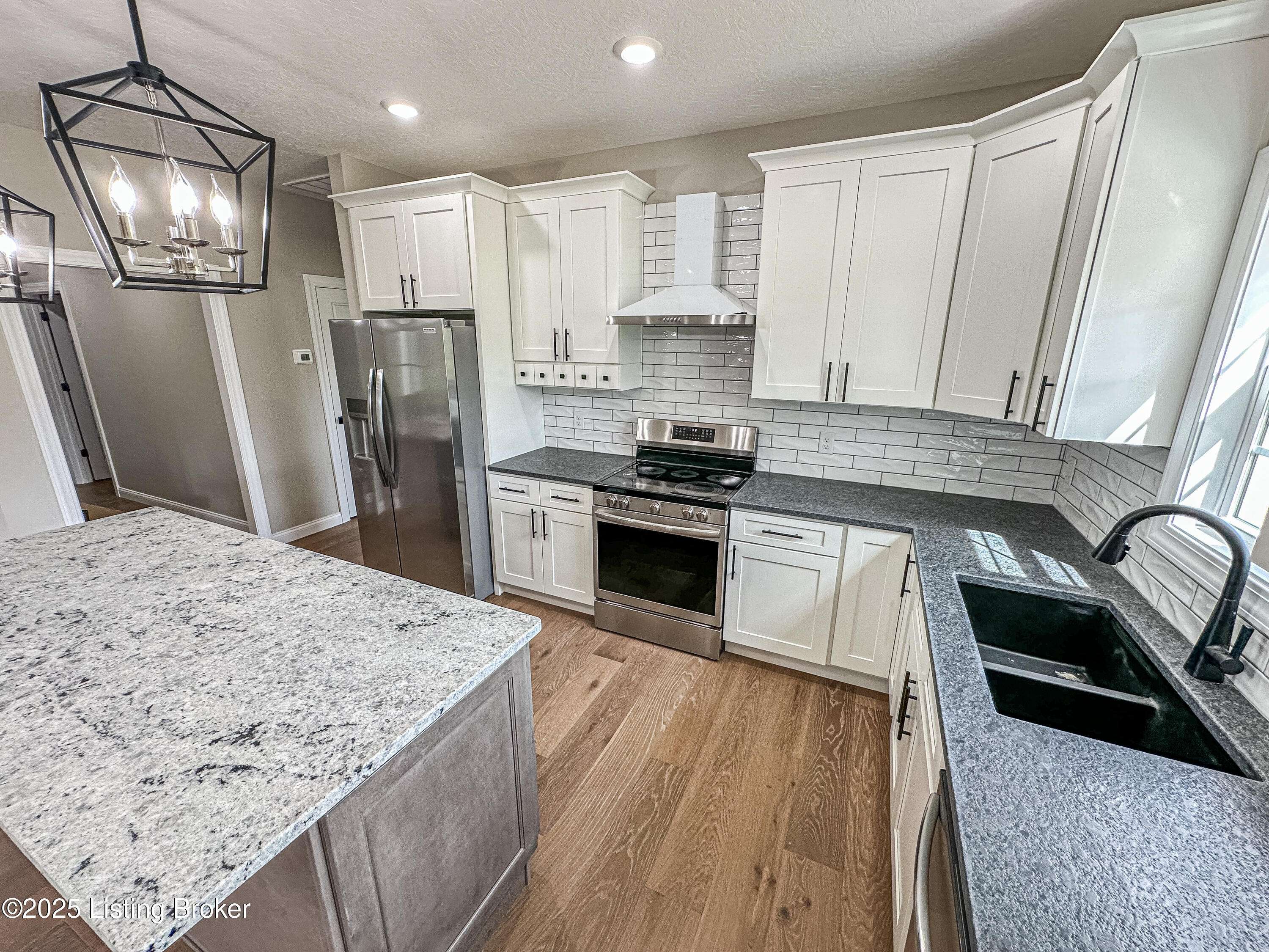 Leitchfield, KY 42754,74 Fountain View Cir