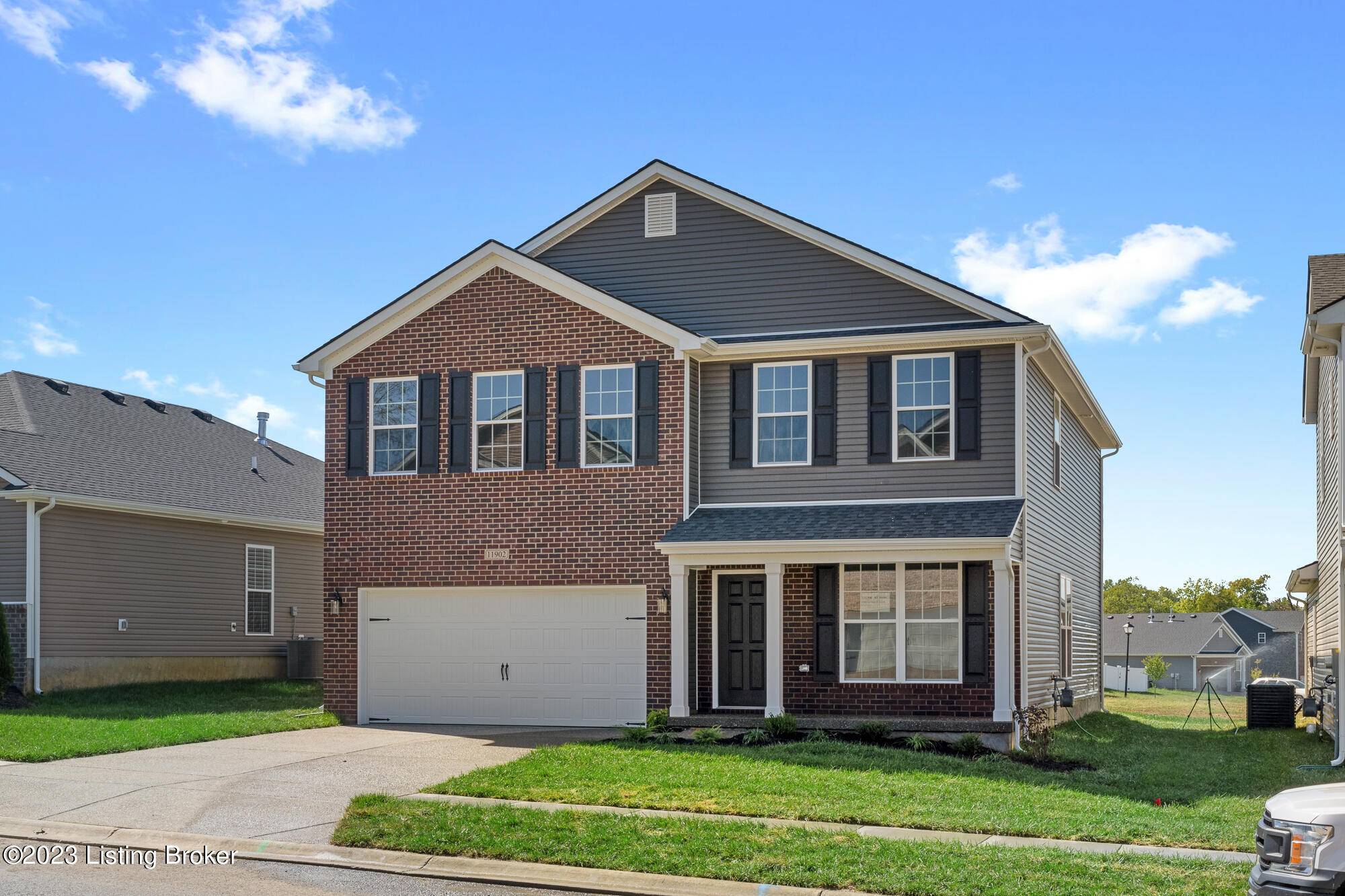 Louisville, KY 40229,11902 Parkside Vista Ln
