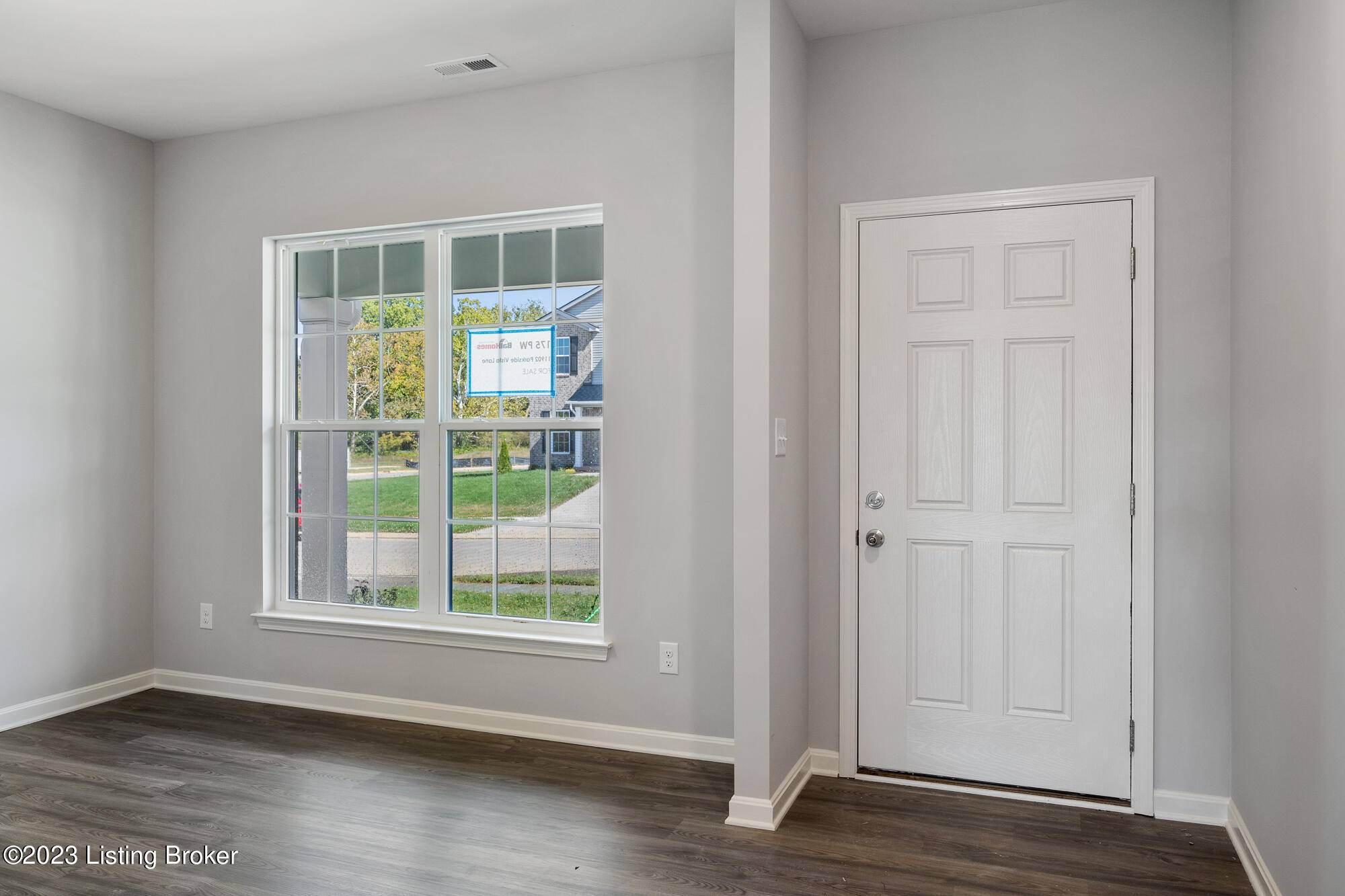 Louisville, KY 40229,11902 Parkside Vista Ln