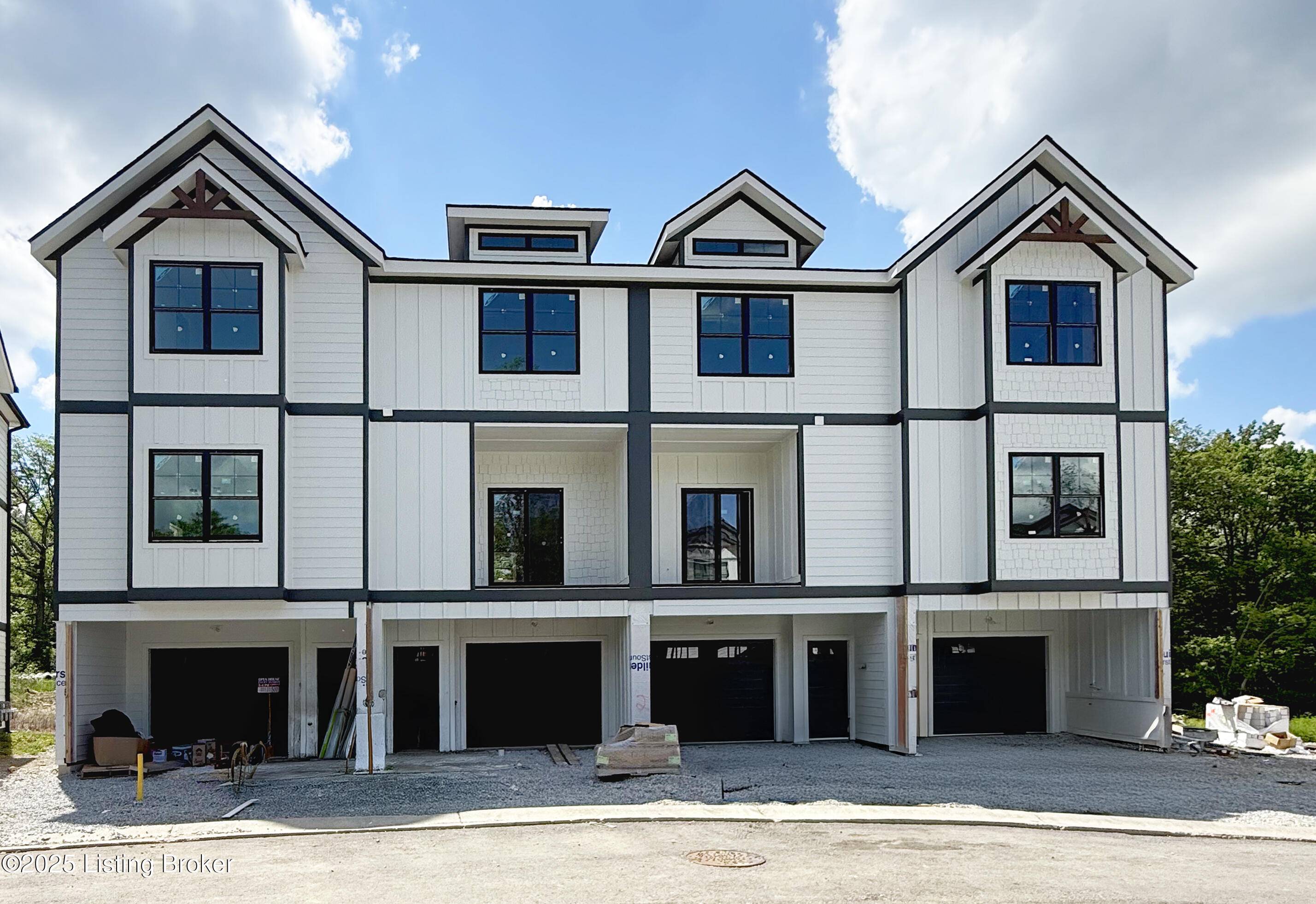 Crestwood, KY 40014,7106 Park Vue Dr