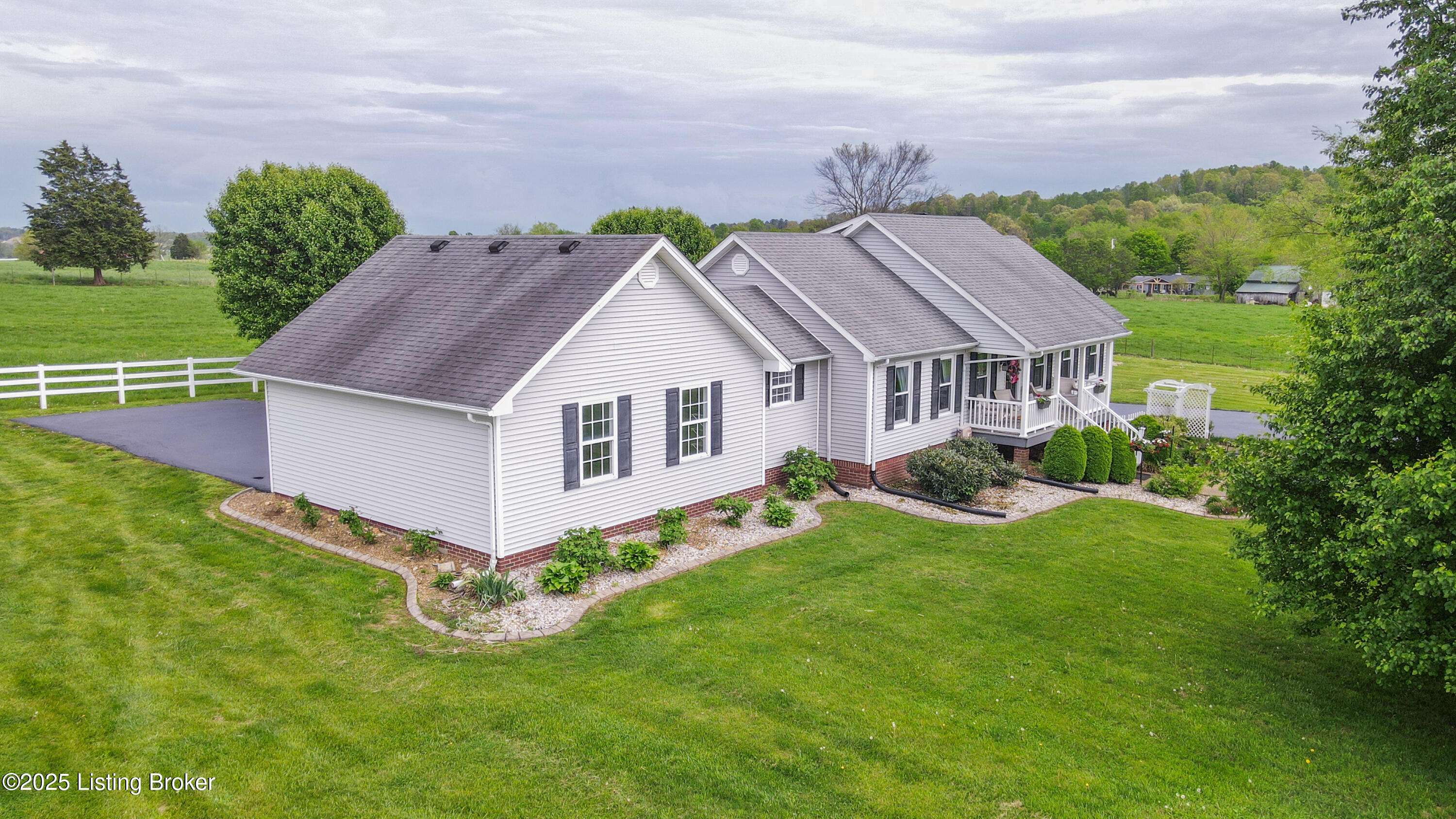 Leitchfield, KY 42754,1264 Ray Priddy Rd