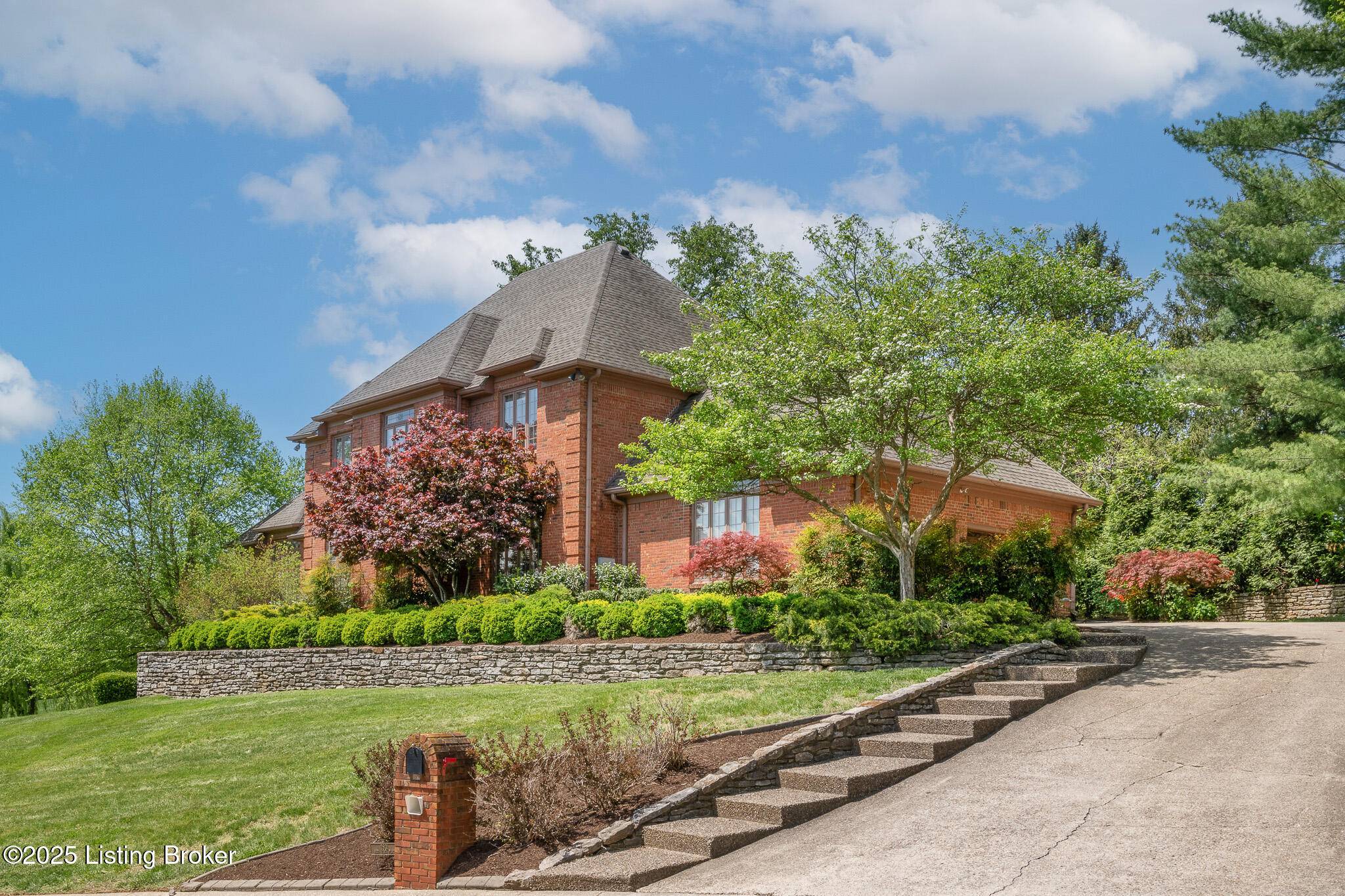 Louisville, KY 40206,2801 Alta Vista Pl