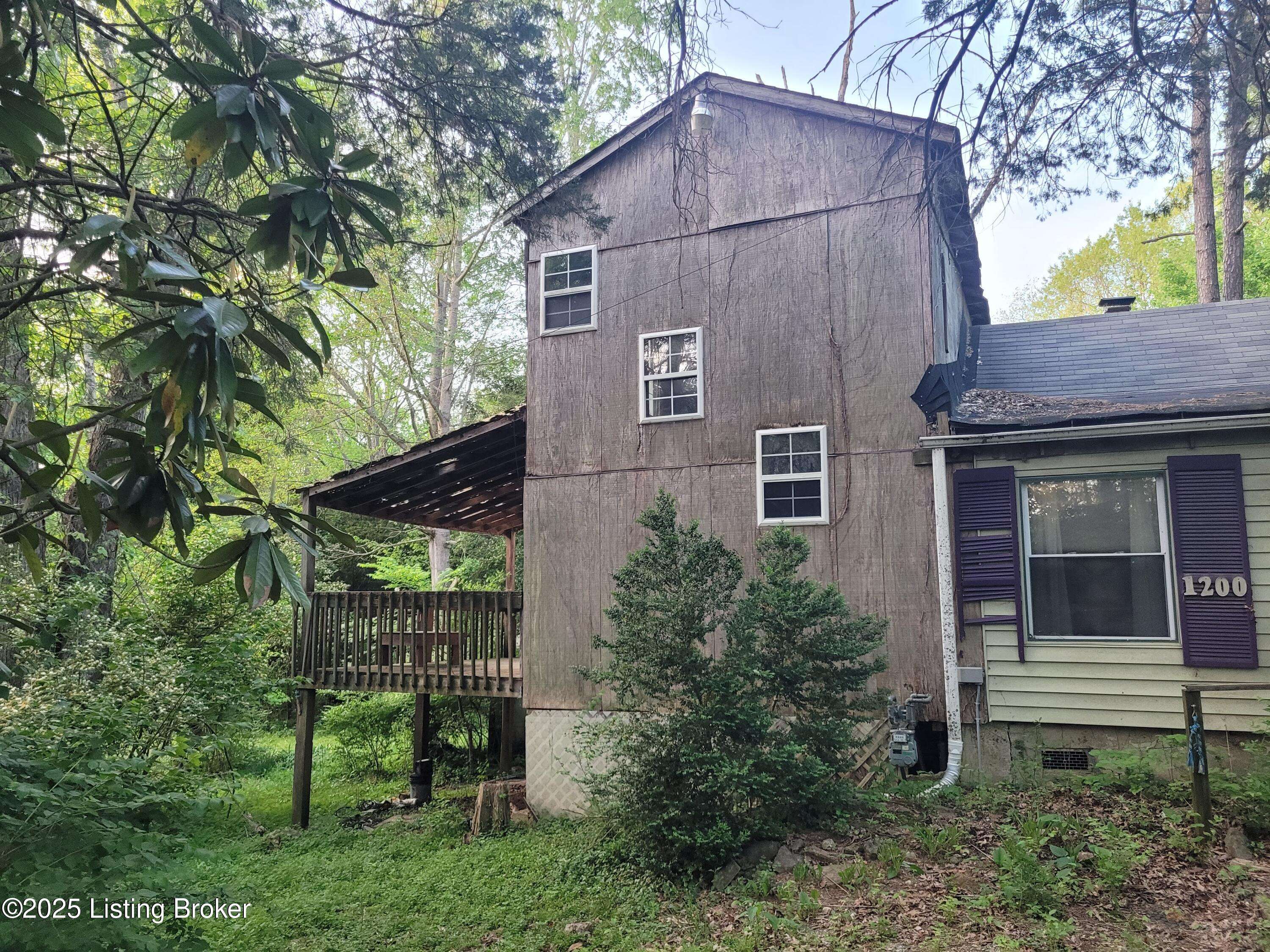 Shepherdsville, KY 40165,1200 ZONETON Rd