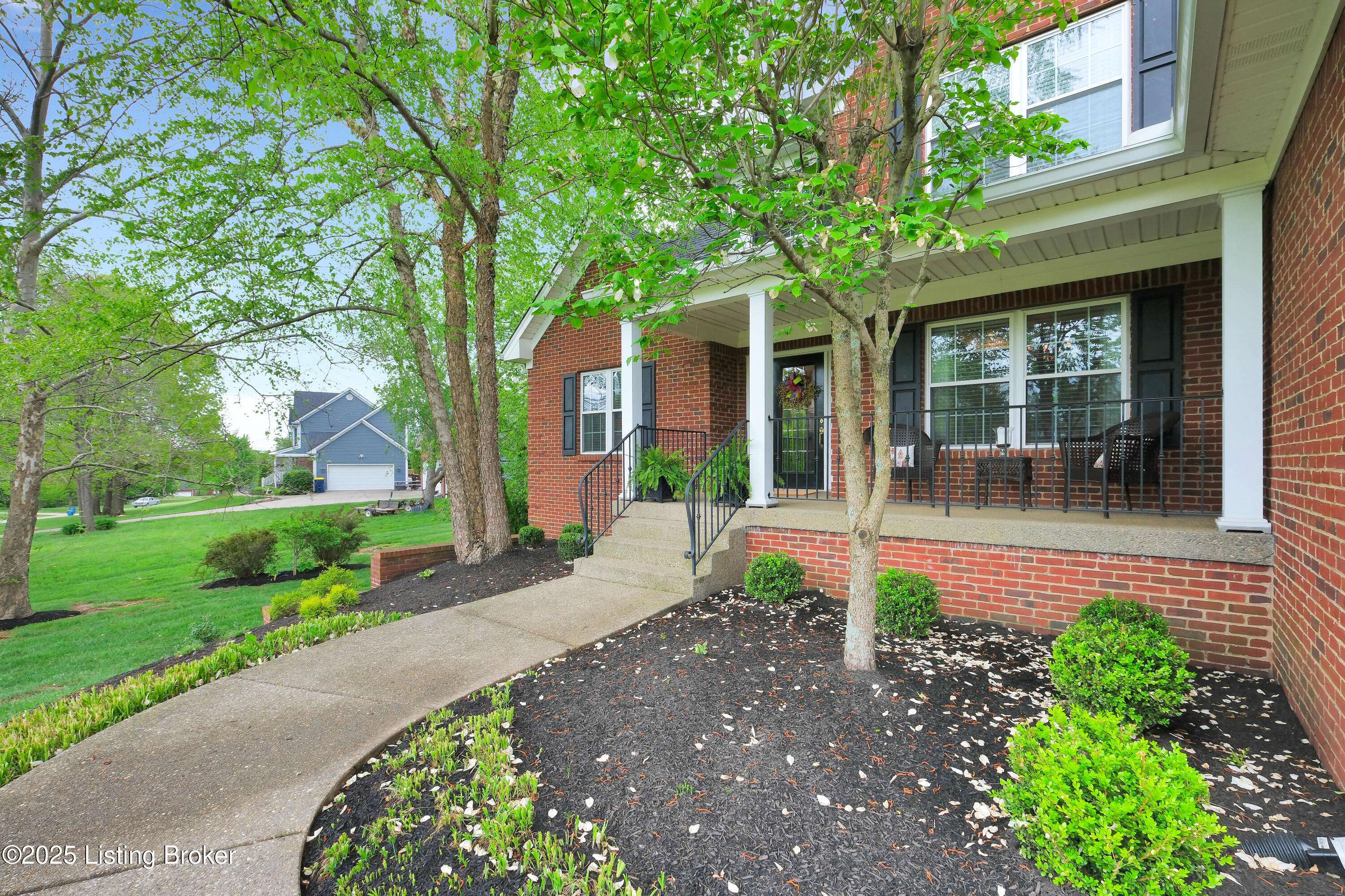 Buckner, KY 40010,3702 Sumerlin Dr