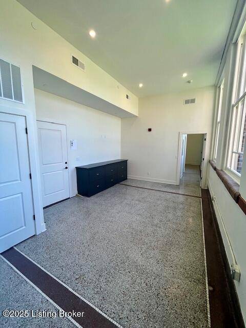 Louisville, KY 40205,1810 Sils Ave #205