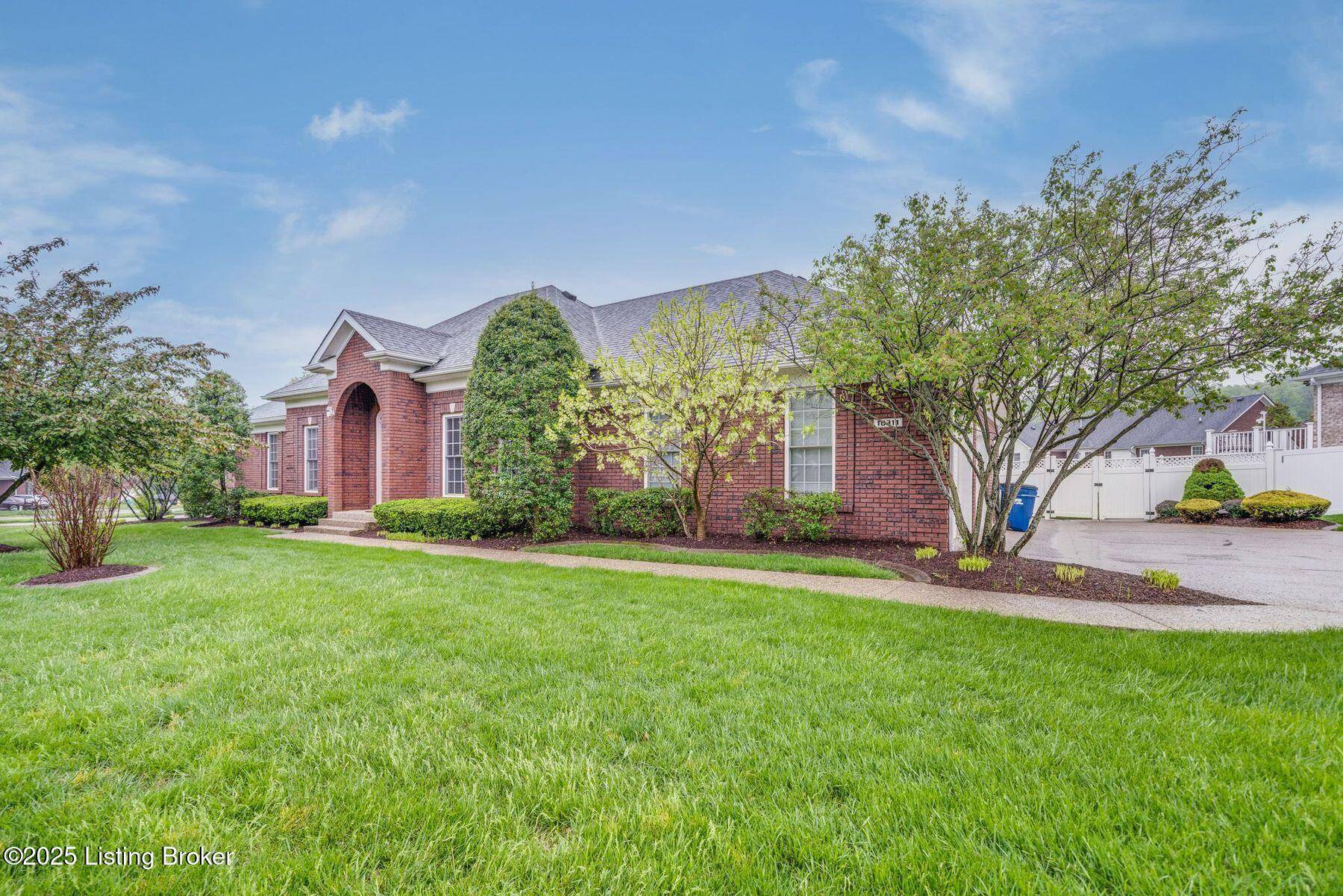 Louisville, KY 40118,10311 Wooded Hobbs TRL