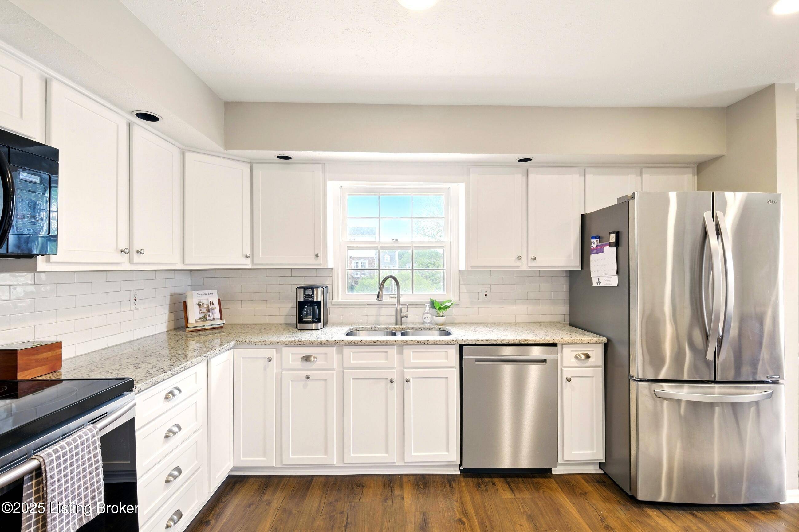 Louisville, KY 40220,2516 Wyeth Ct