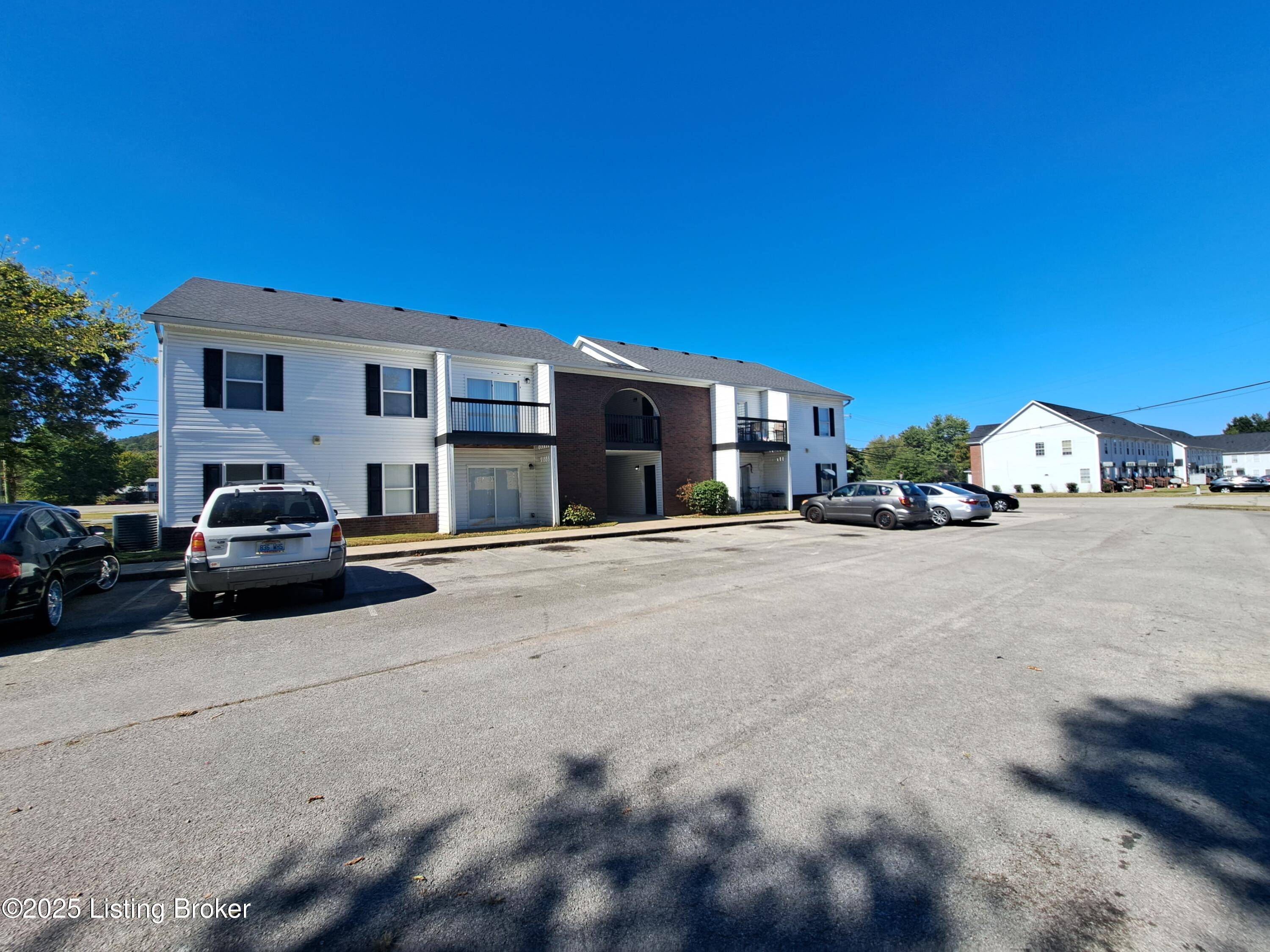 Louisville, KY 40229,3600 Hillcross Dr