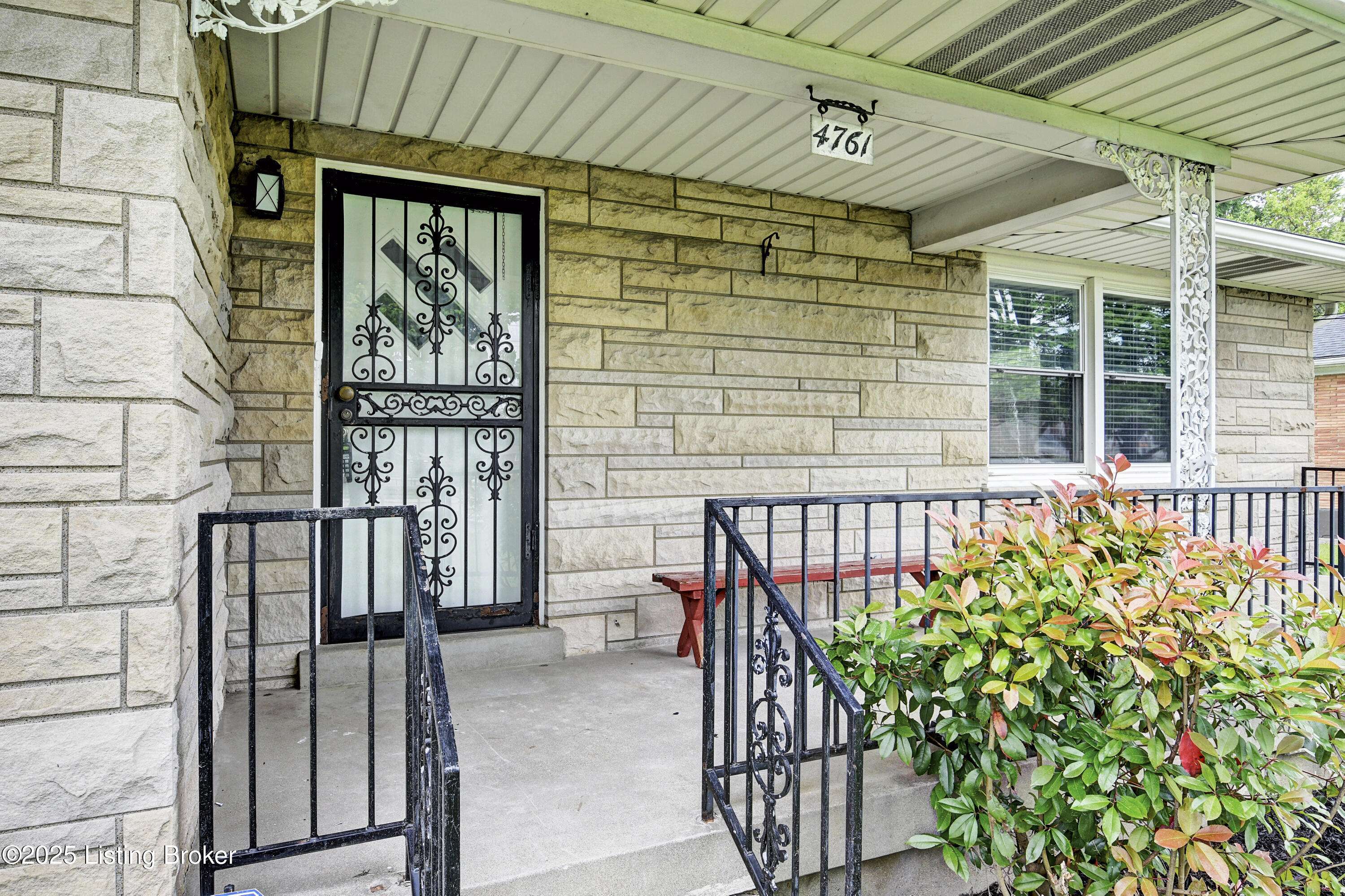 Louisville, KY 40216,4761 Cane Run Rd