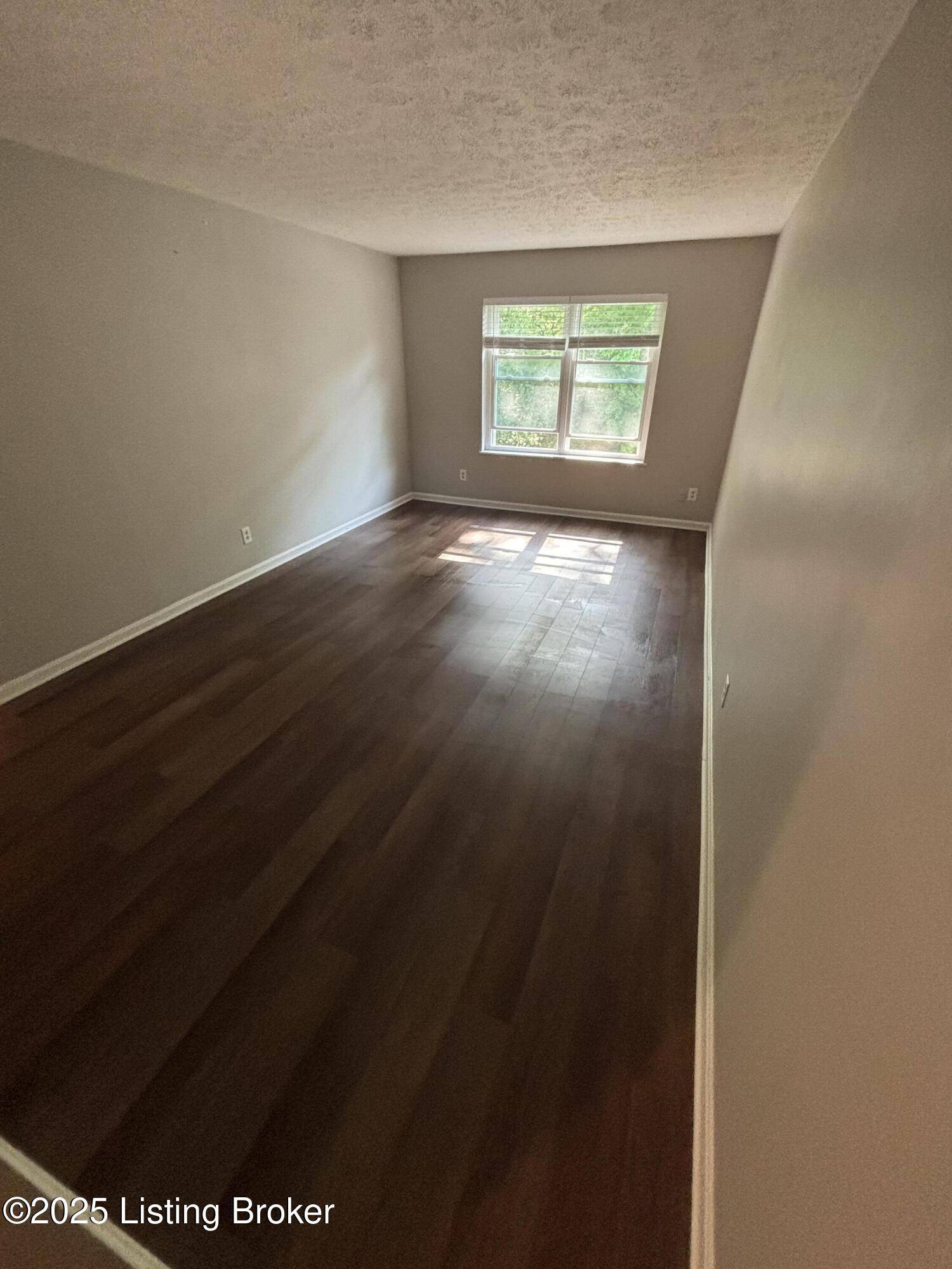 Louisville, KY 40206,2706 Chickasaw Ave #26