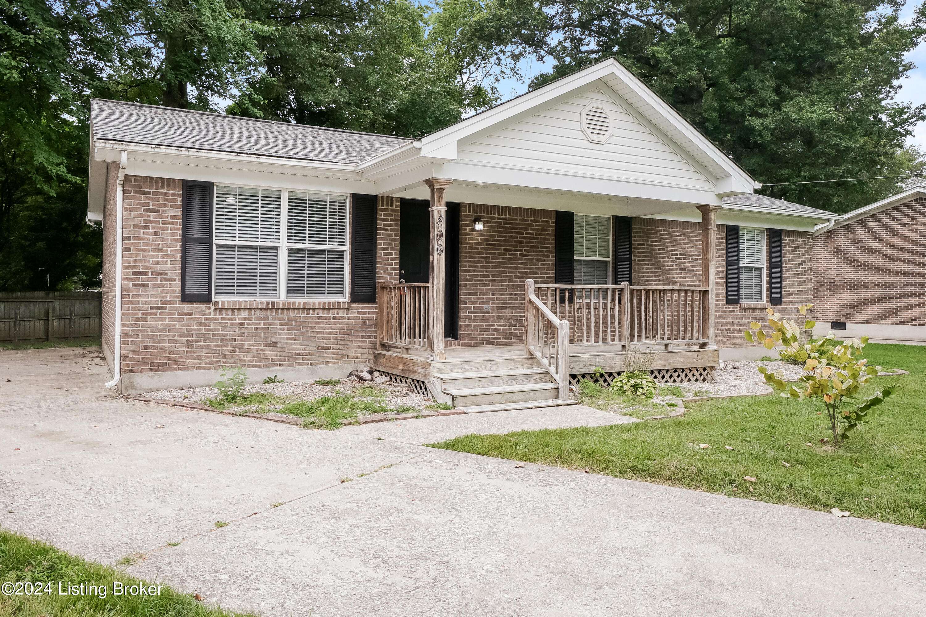 Fairdale, KY 40118,806 Tin Dor WAY