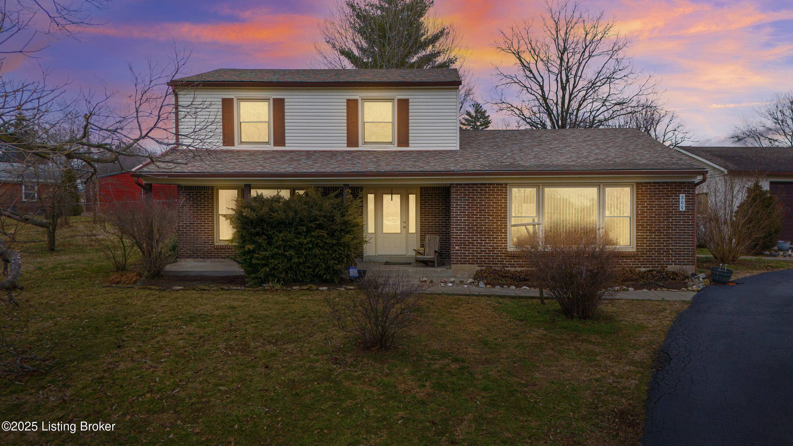 Shepherdsville, KY 40165,200 Castlerock Dr
