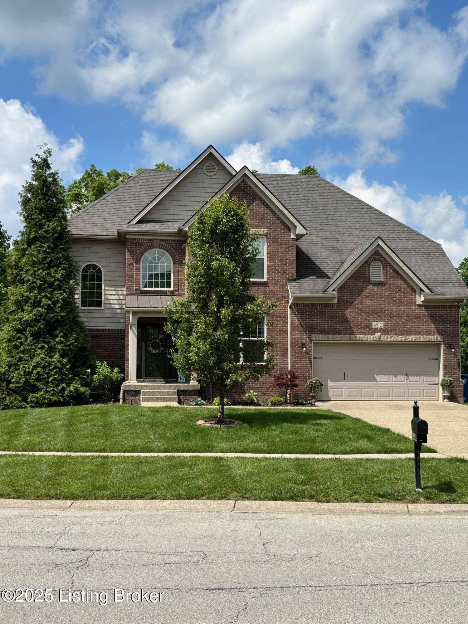 Crestwood, KY 40014,6912 Williamsgate Blvd